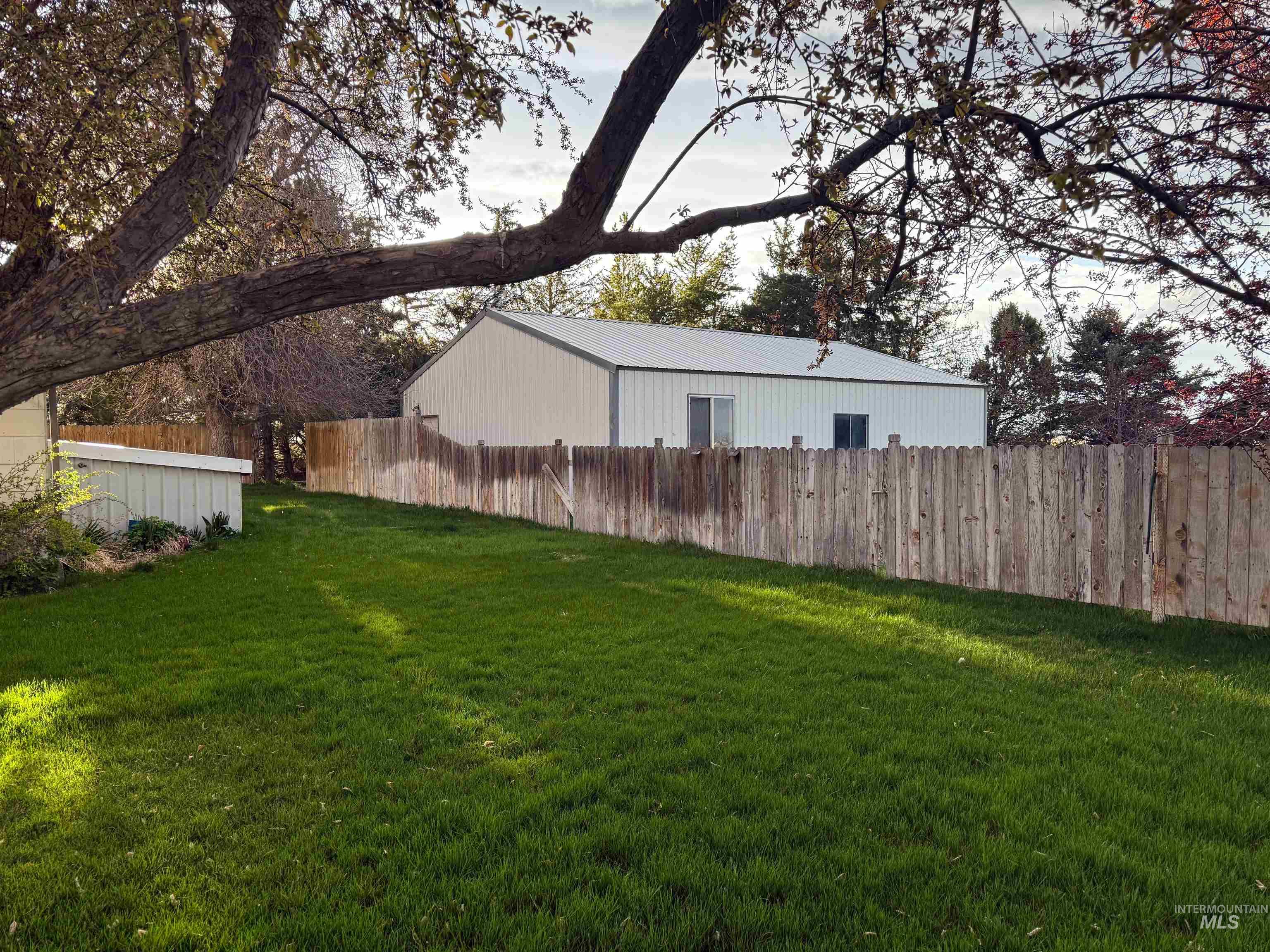 2252 E 1500 S Property Photo 14