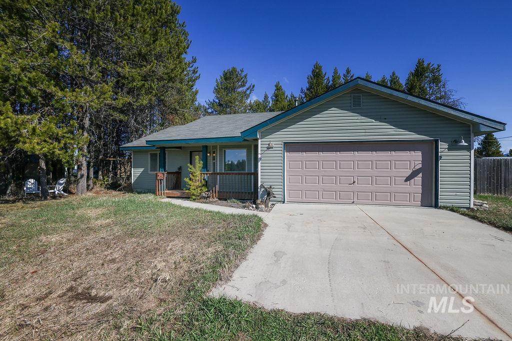 274 Eld Lane Property Photo 2
