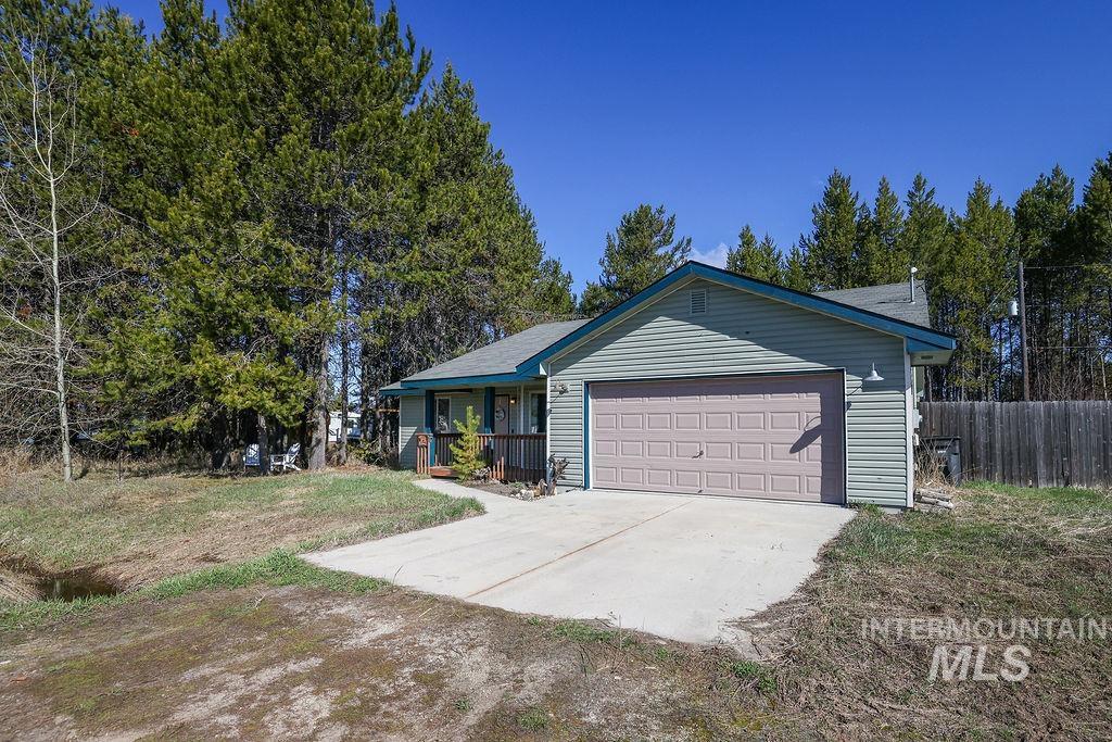 274 Eld Lane Property Photo 3
