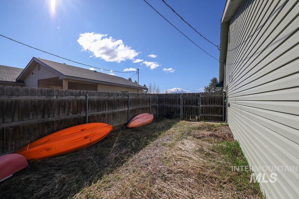 274 Eld Lane Property Photo 9