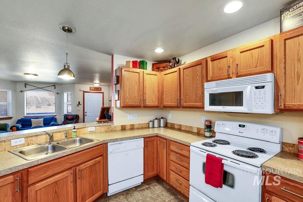 274 Eld Lane Property Photo 16