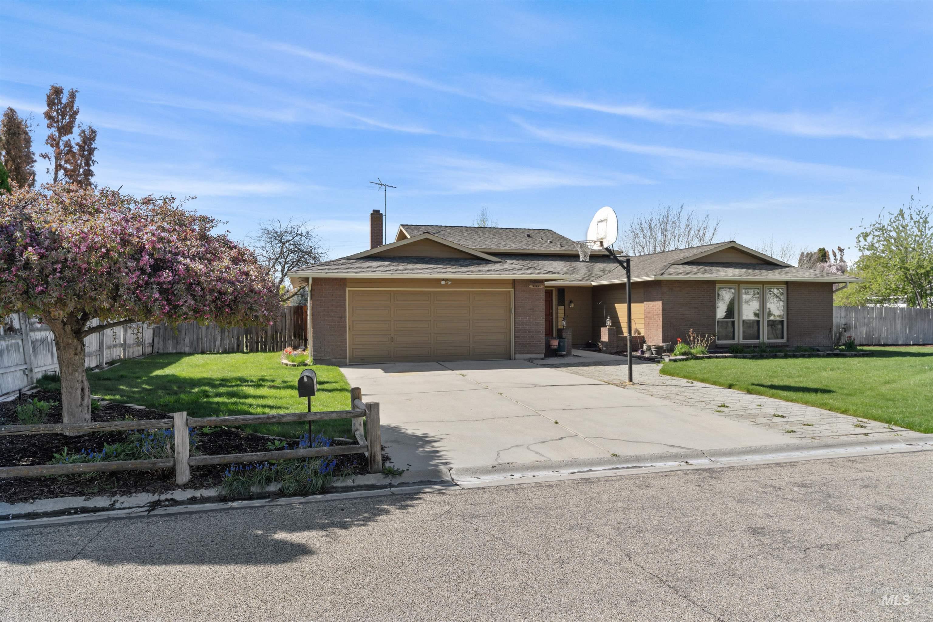 11185 W Hummingbird Drive Property Photo 3