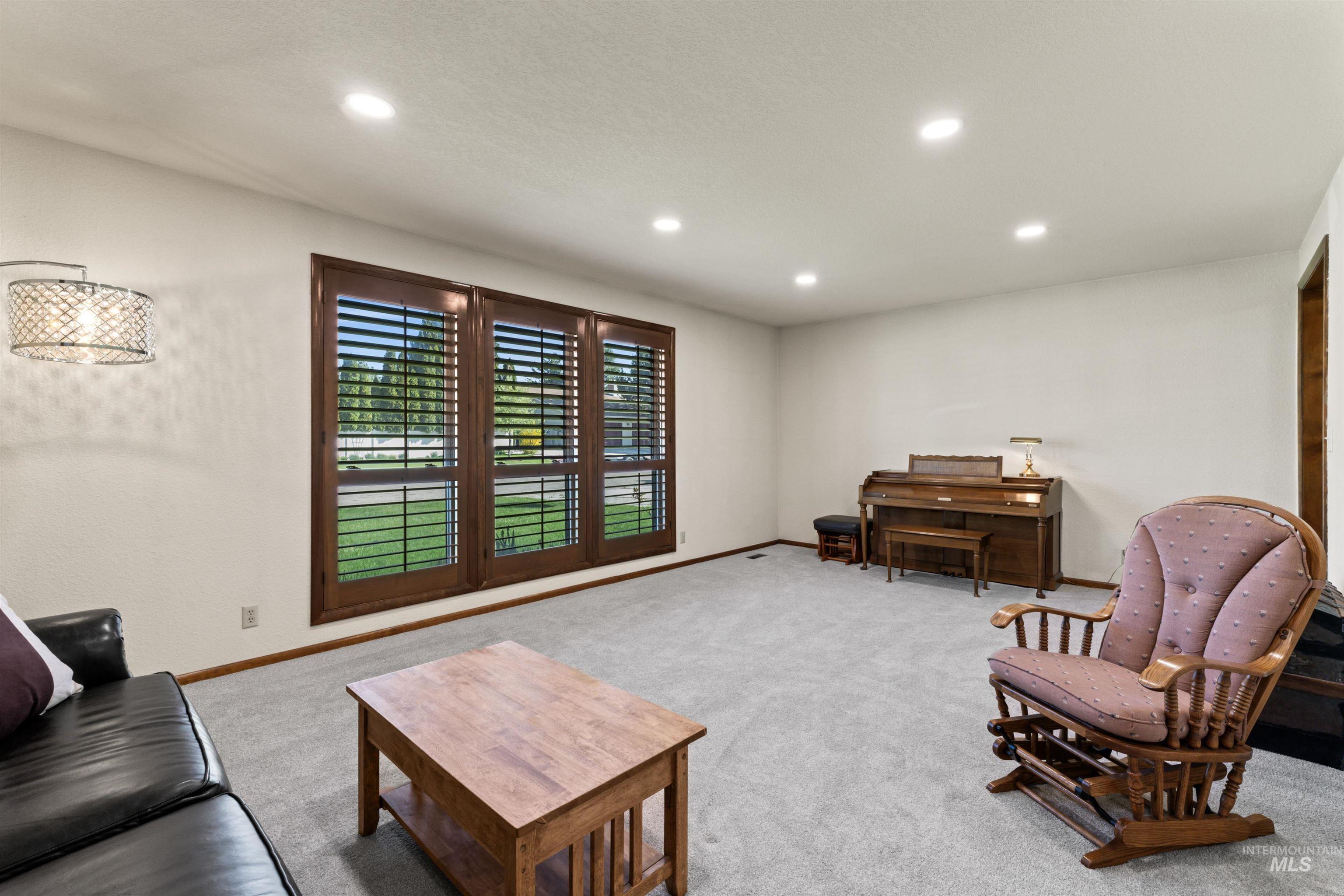 11185 W Hummingbird Drive Property Photo 11