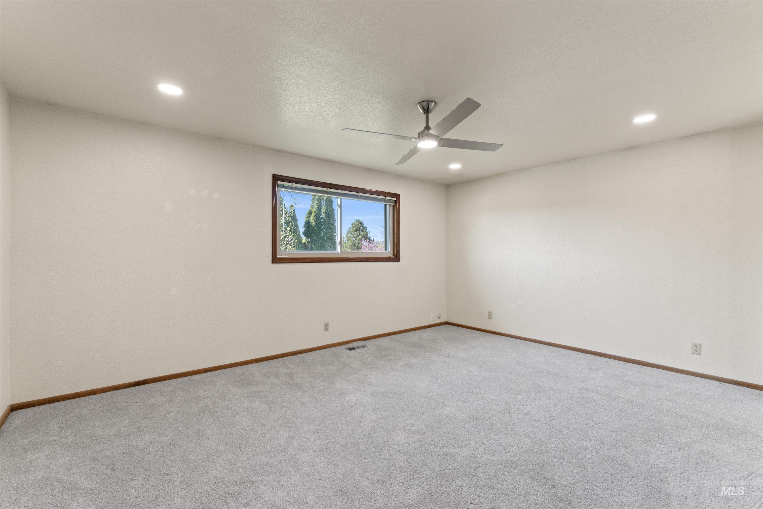 11185 W Hummingbird Drive Property Photo 20