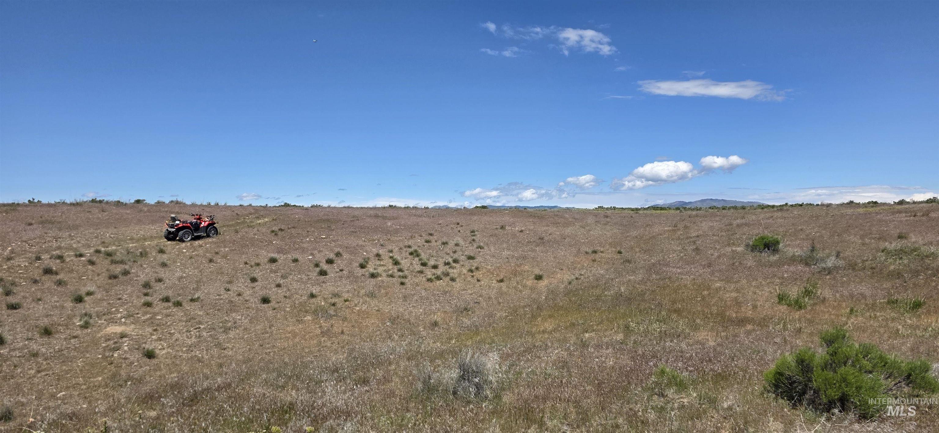 000 S Pleasant Valley Road Property Photo 6