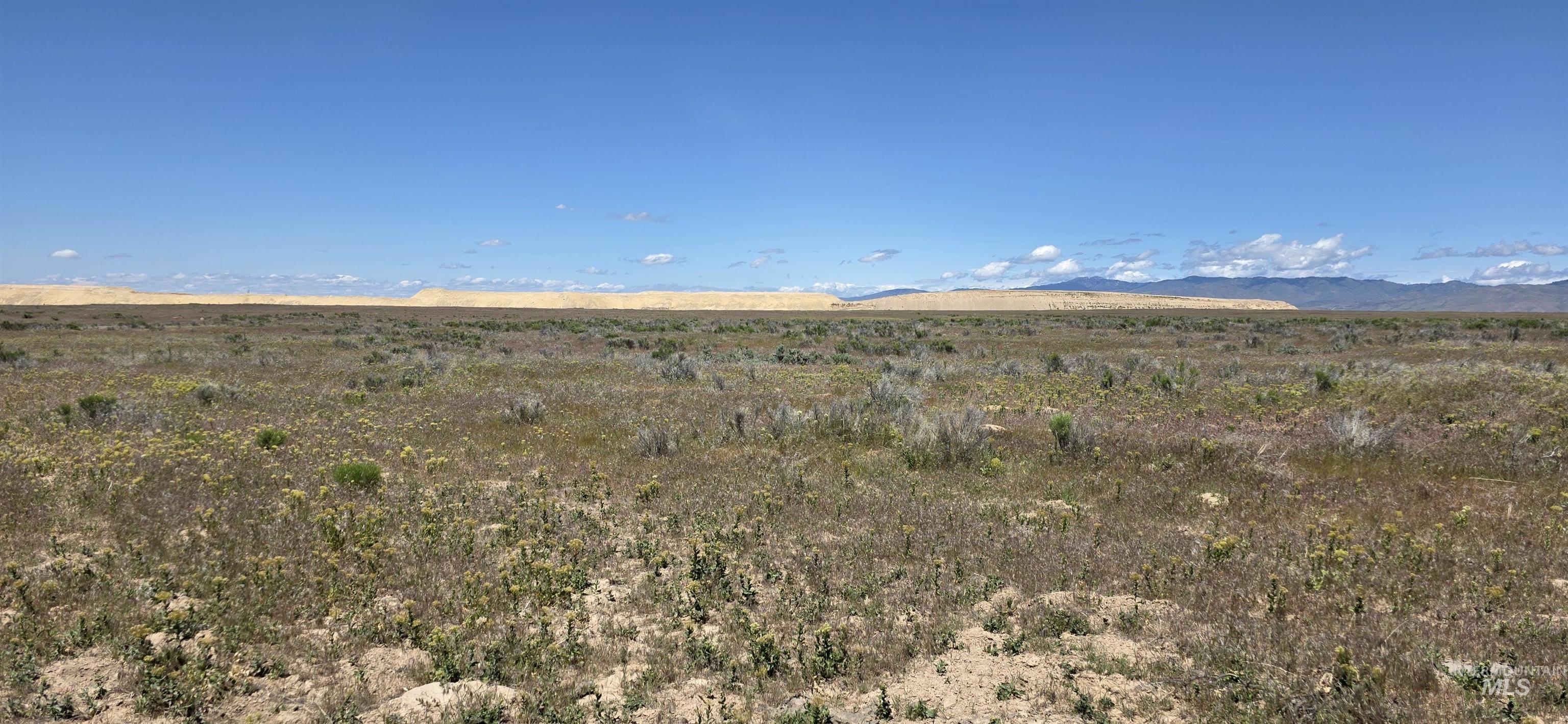 000 S Pleasant Valley Road Property Photo 7