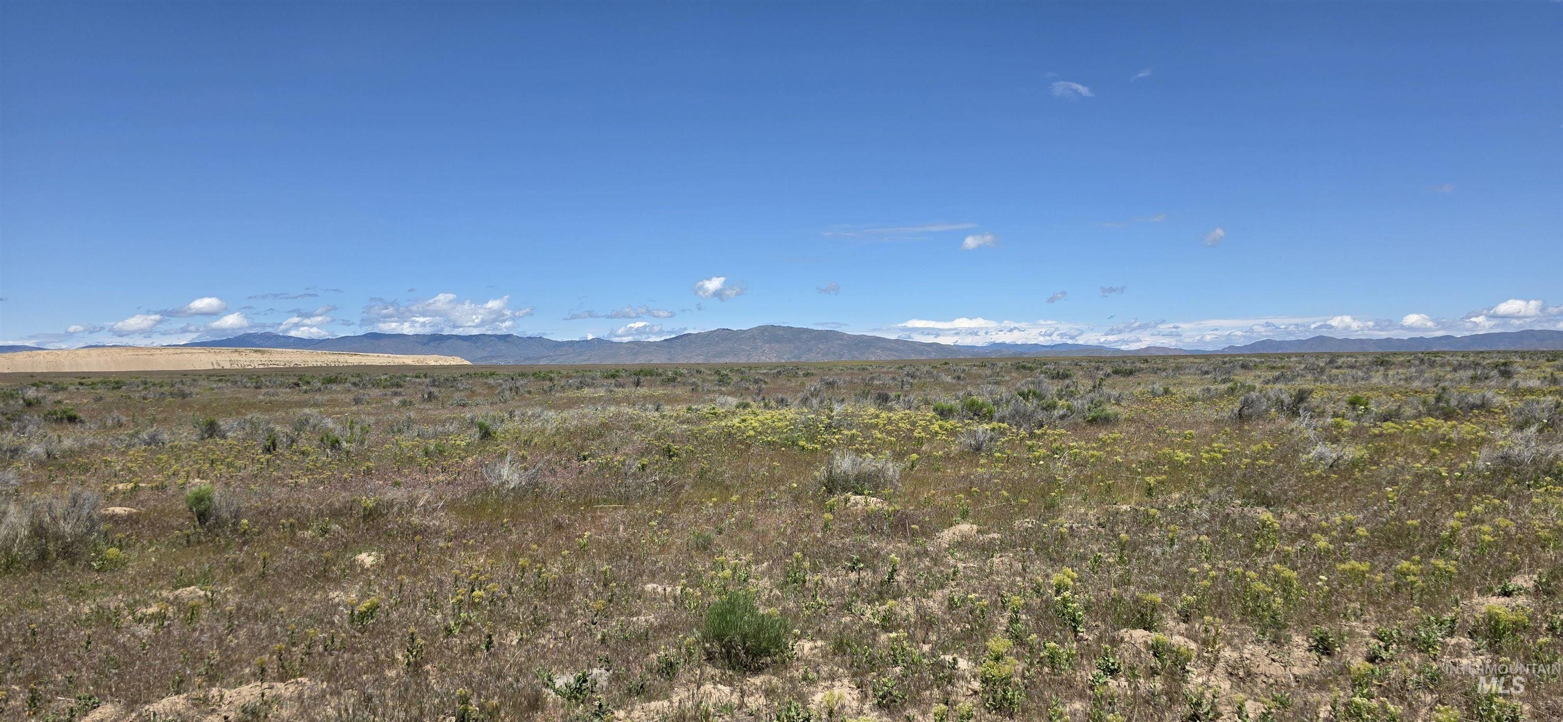 000 S Pleasant Valley Road Property Photo 8