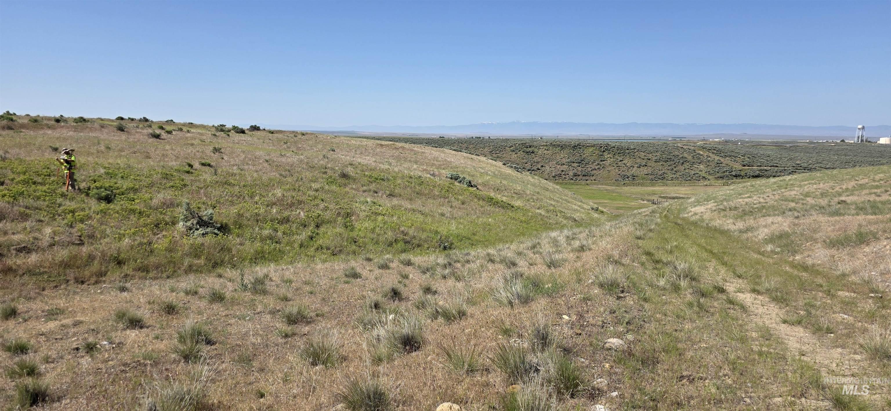 000 S Pleasant Valley Road Property Photo 14