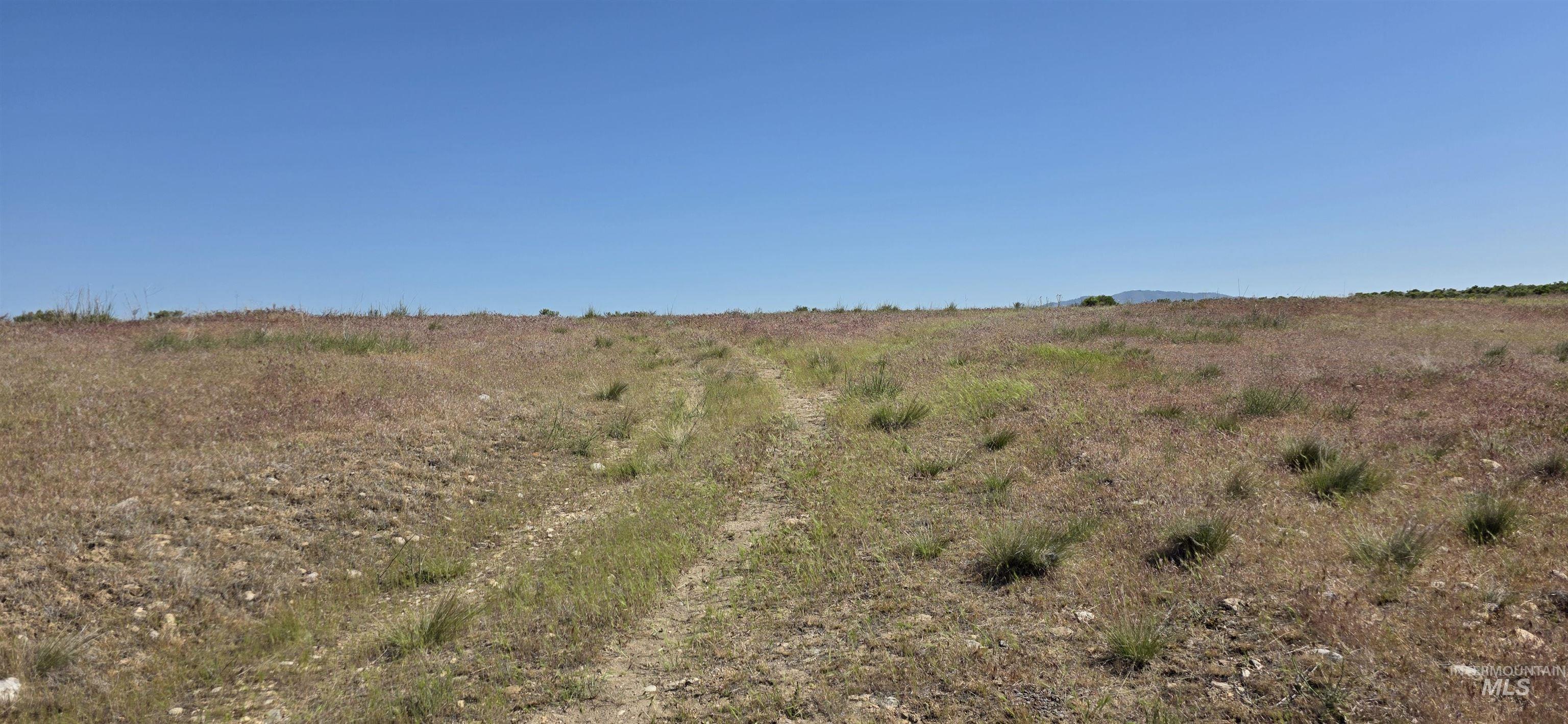 000 S Pleasant Valley Road Property Photo 15