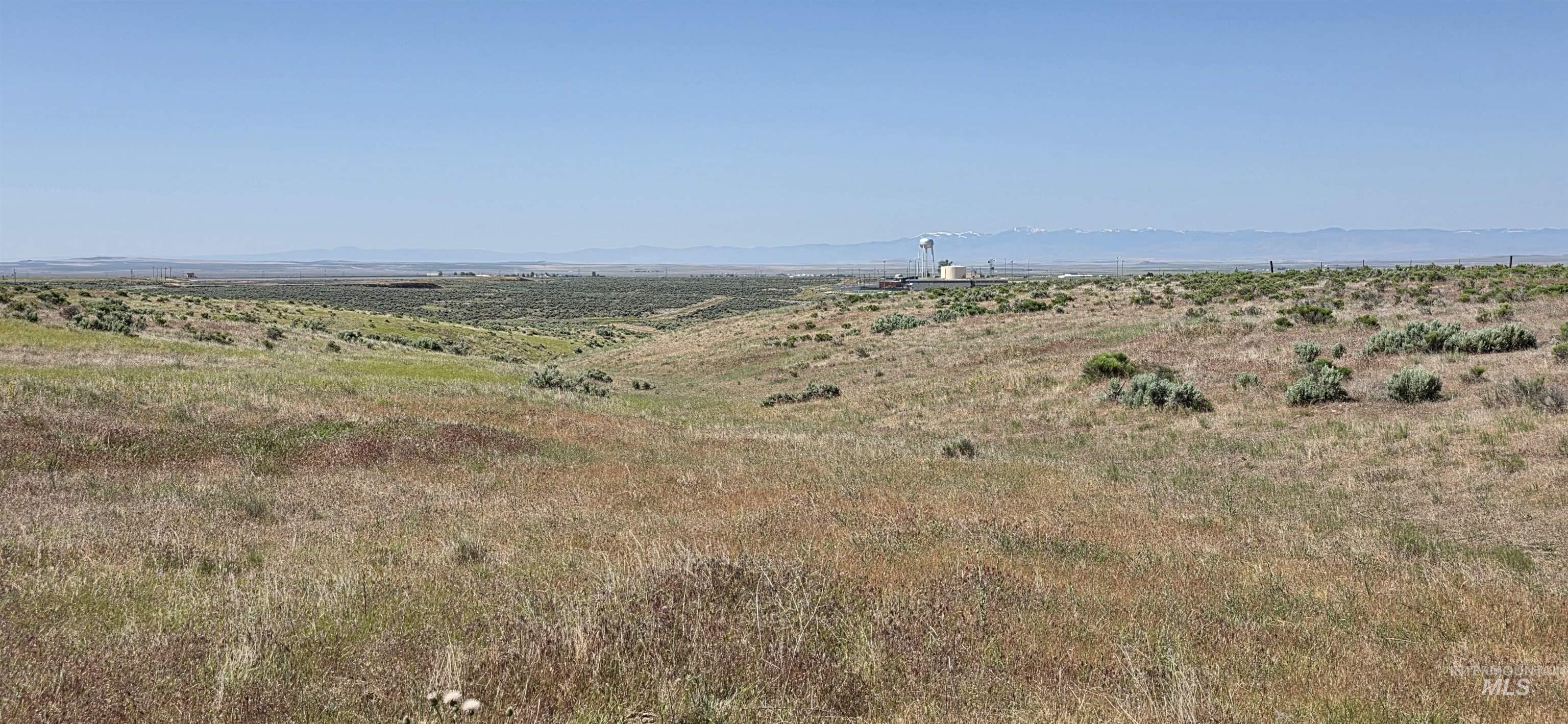 000 S Pleasant Valley Road Property Photo 24