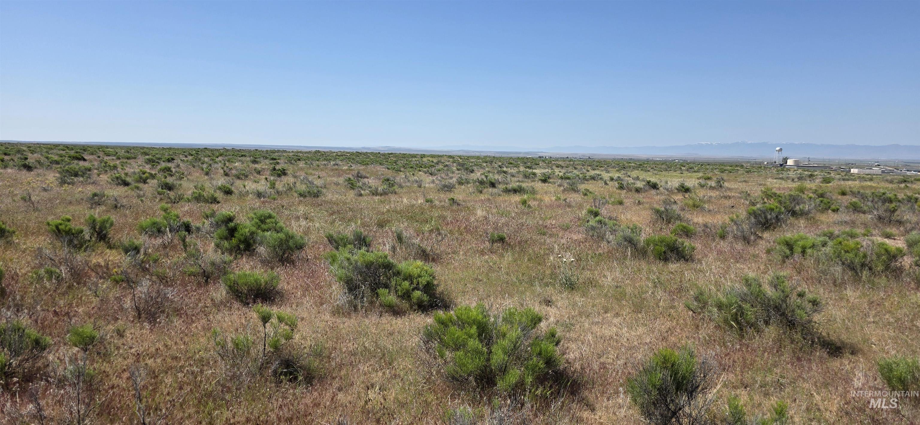 000 S Pleasant Valley Road Property Photo 25