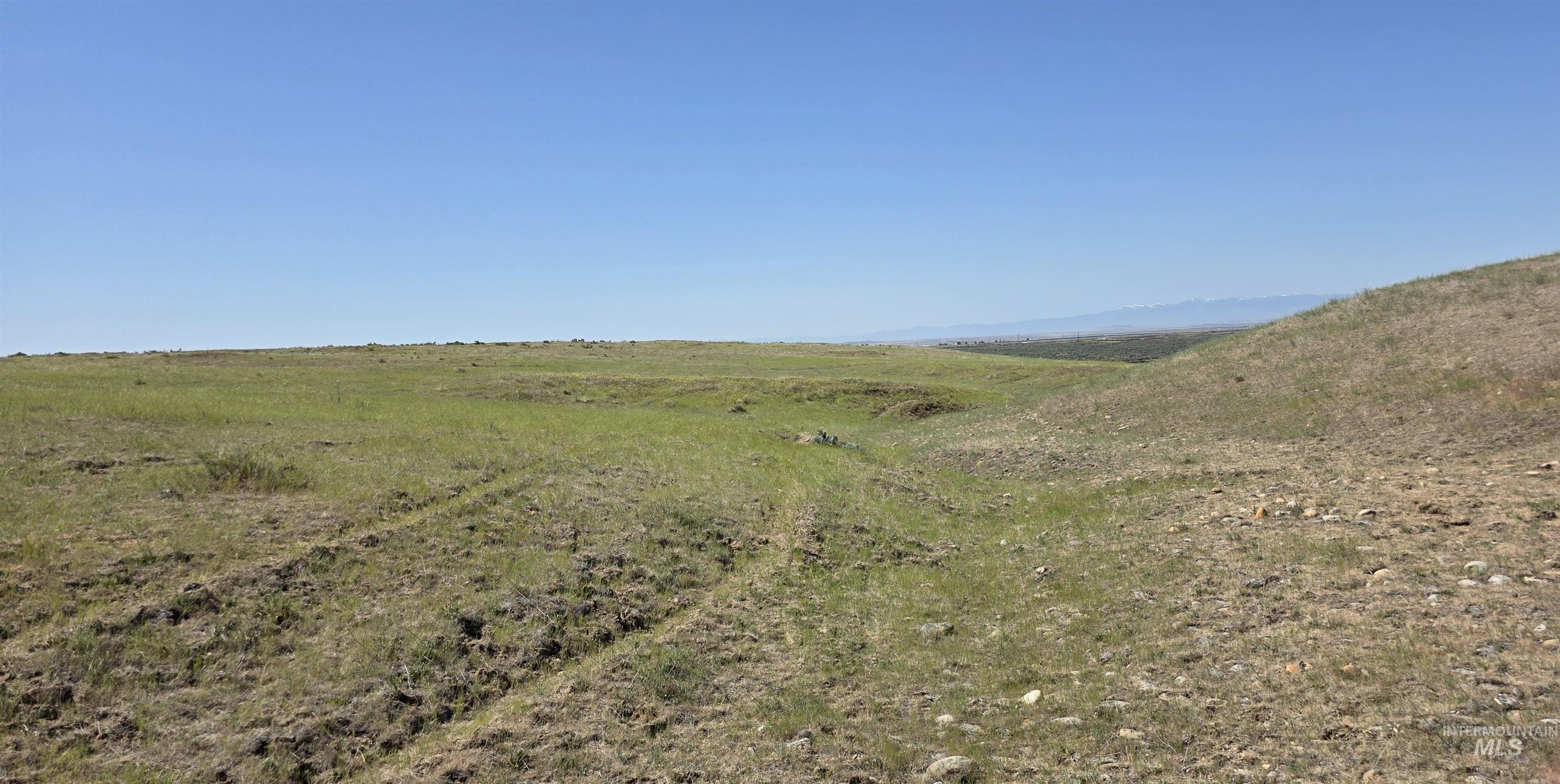 000 S Pleasant Valley Road Property Photo 28