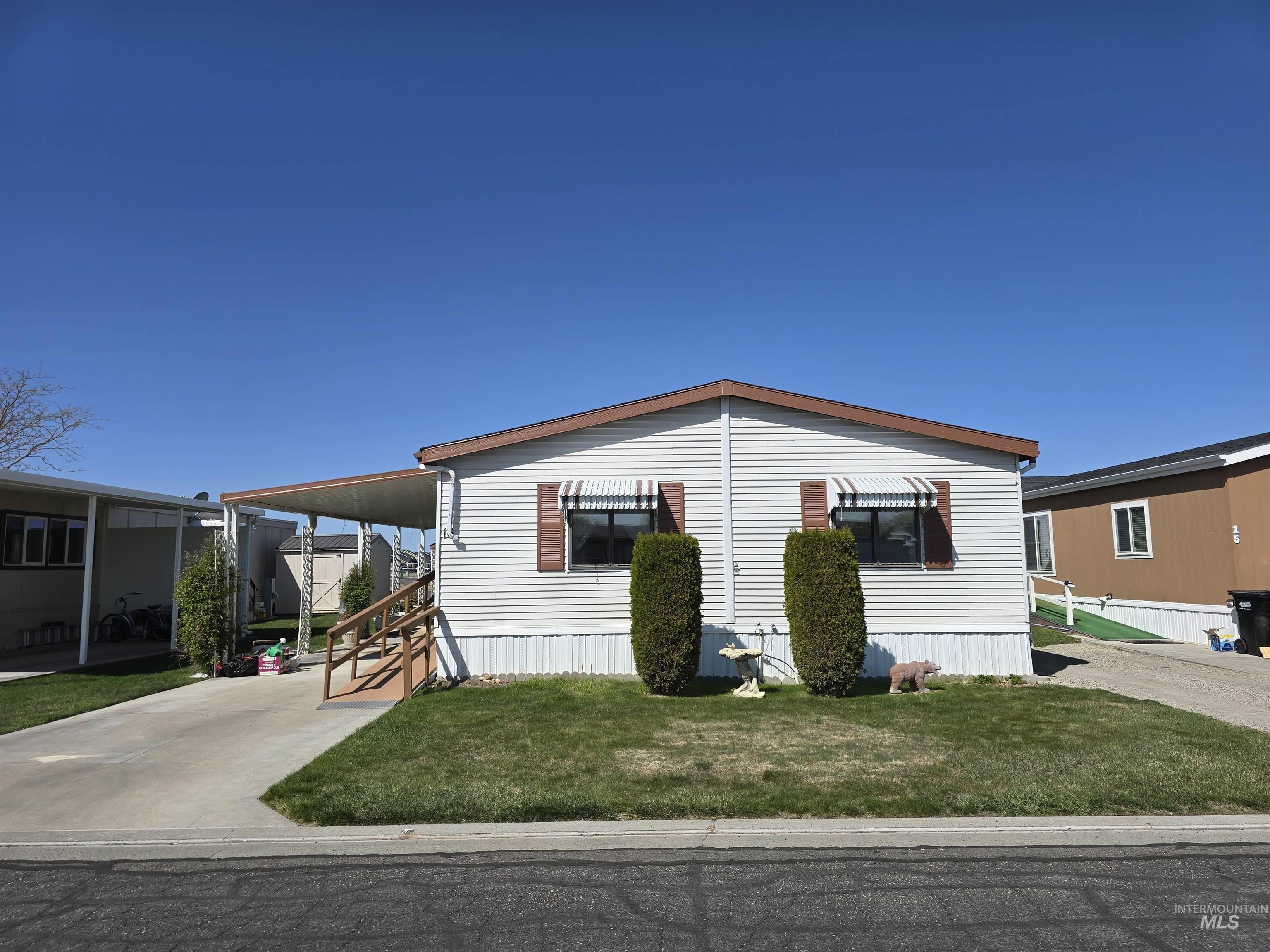 1605 Grandview Dr. N Property Photo