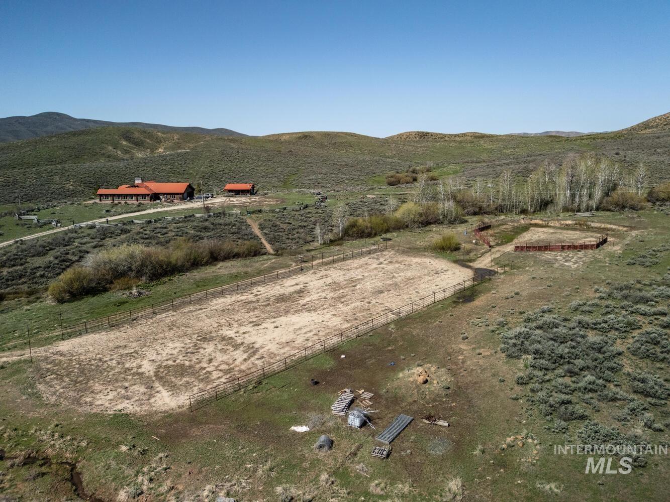 Ray Hunt Ranch Property Photo 22