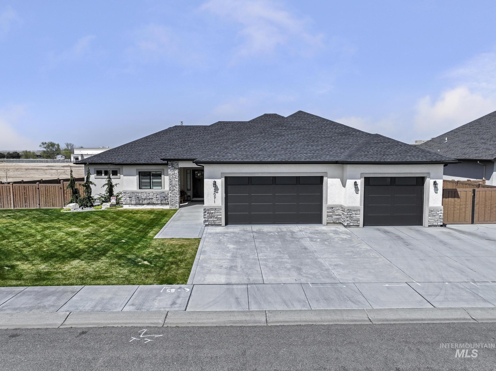 2071 Canyon Village Cir Property Photo