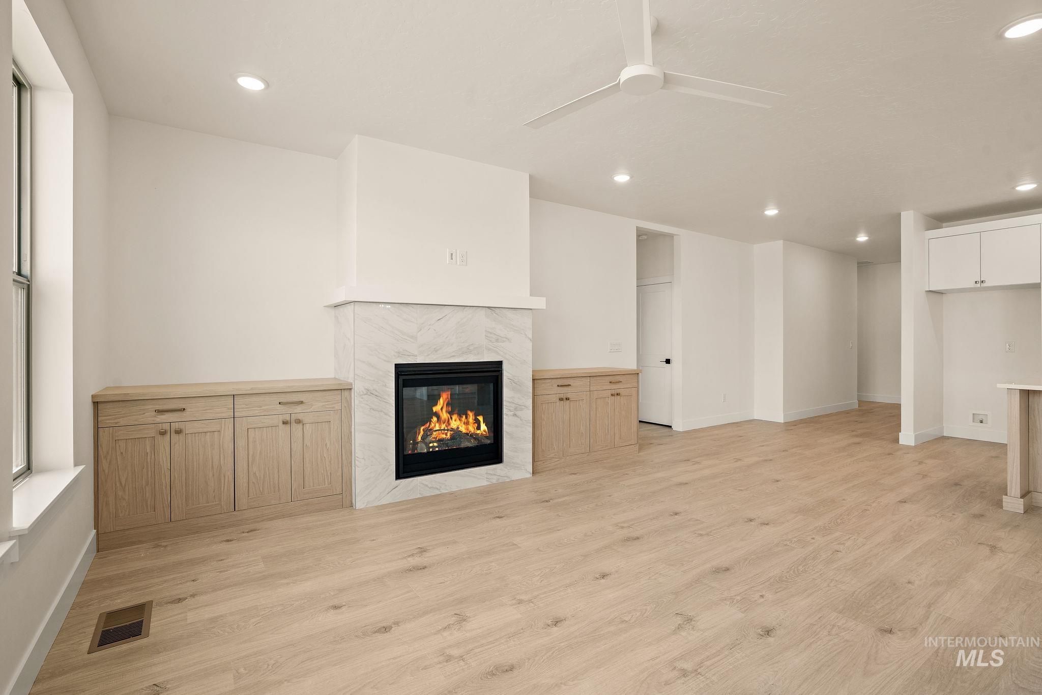 1724 Black Elm Property Photo 23