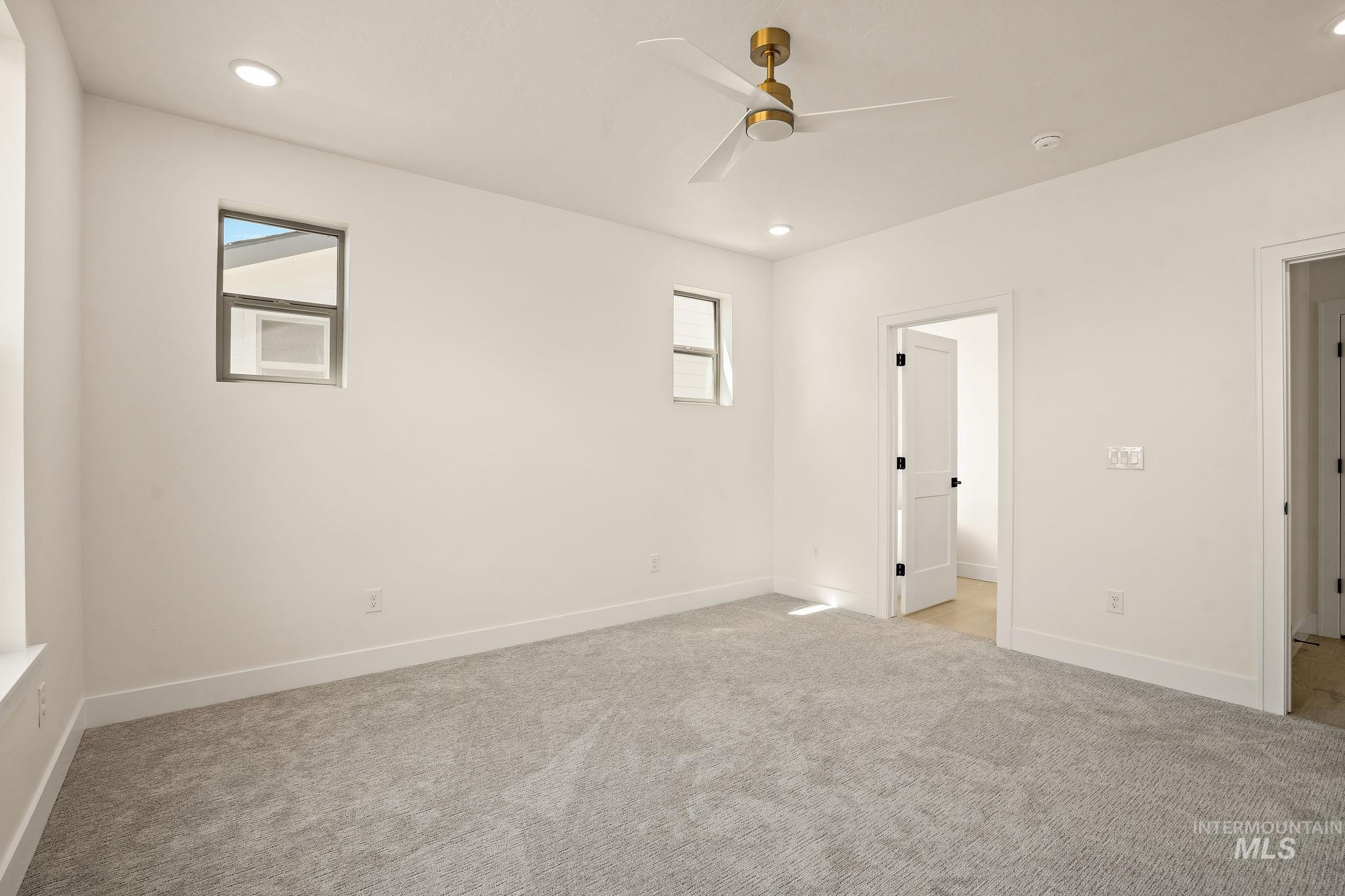 1724 Black Elm Property Photo 35