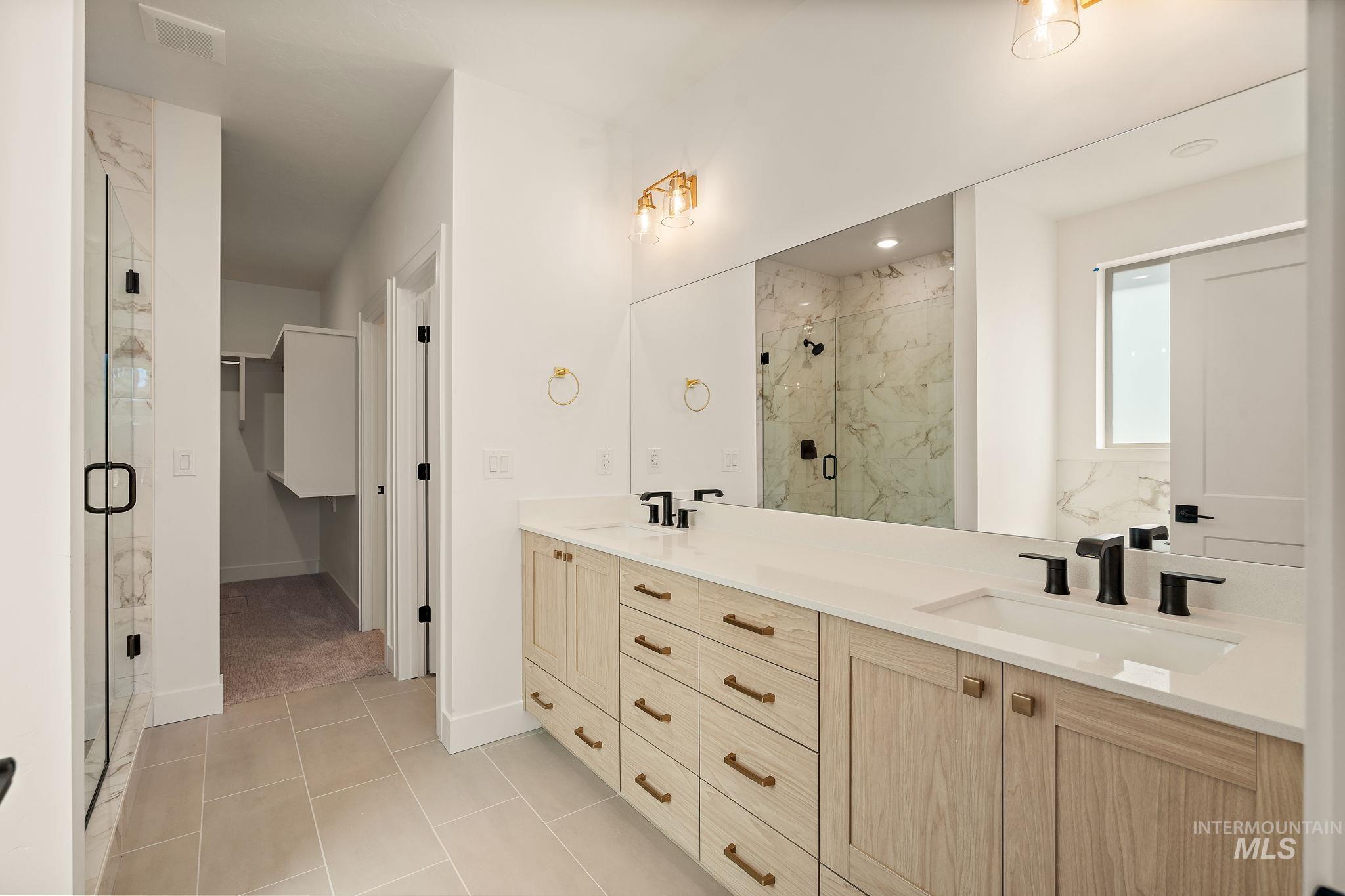 1724 Black Elm Property Photo 36
