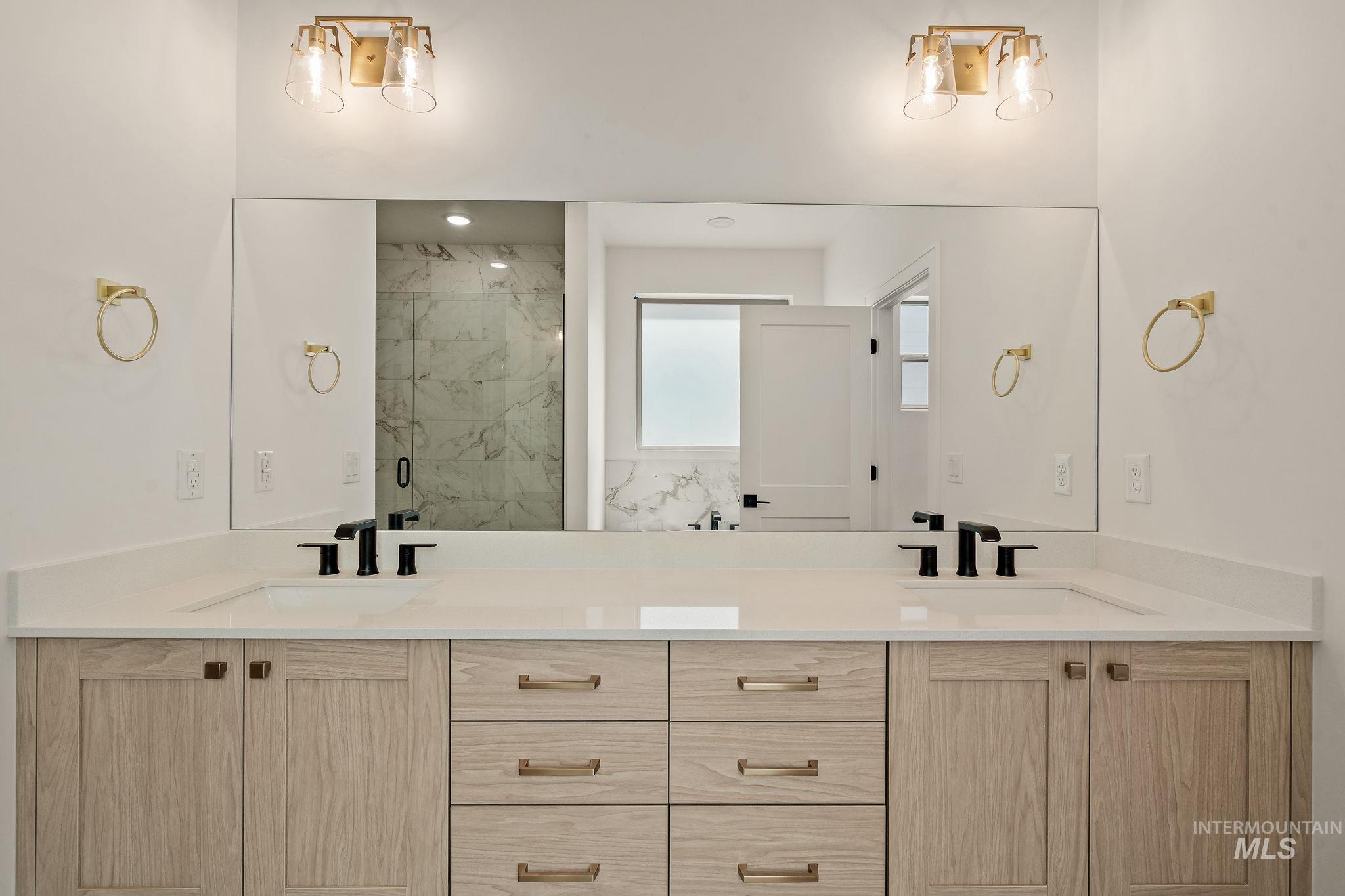 1724 Black Elm Property Photo 37