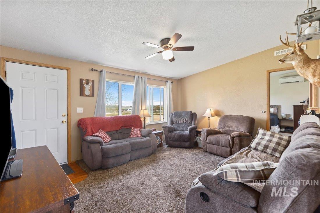 6900 Keith Ln. Property Photo 6