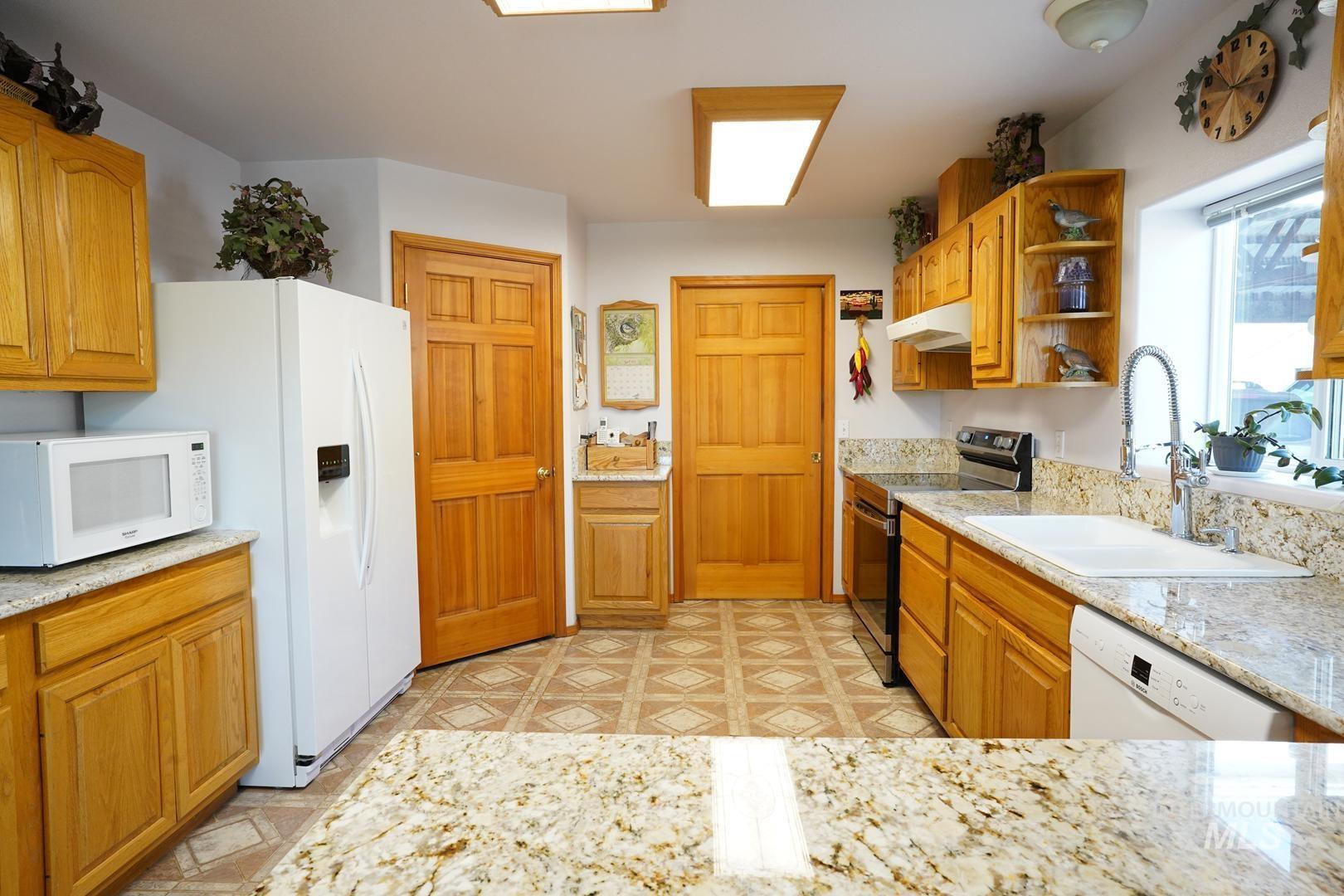 22260 Lapwai Rd Property Photo 4