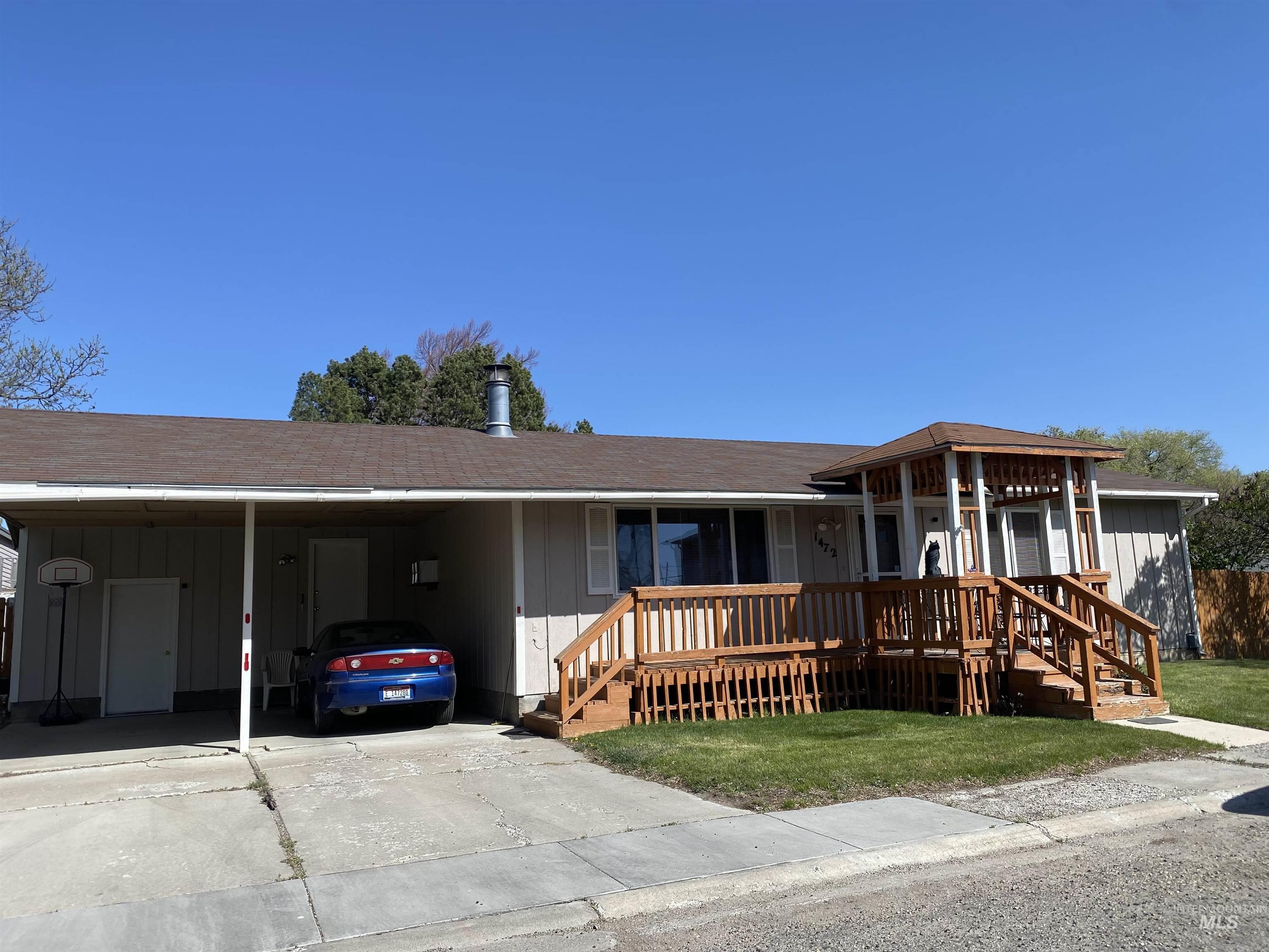 1472 En Casa Villa Dr. Property Photo 1