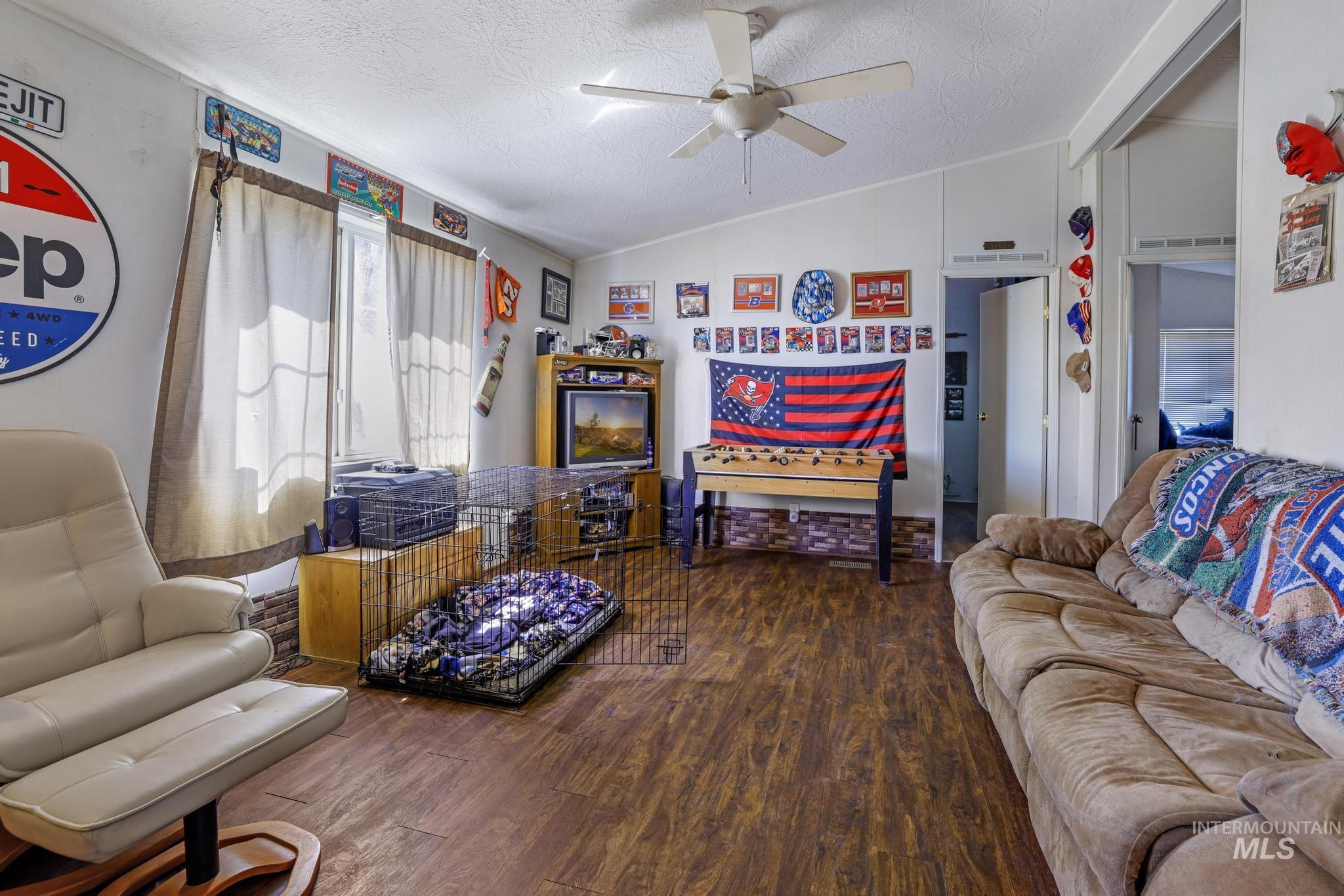 2343 Main Street Property Photo 4