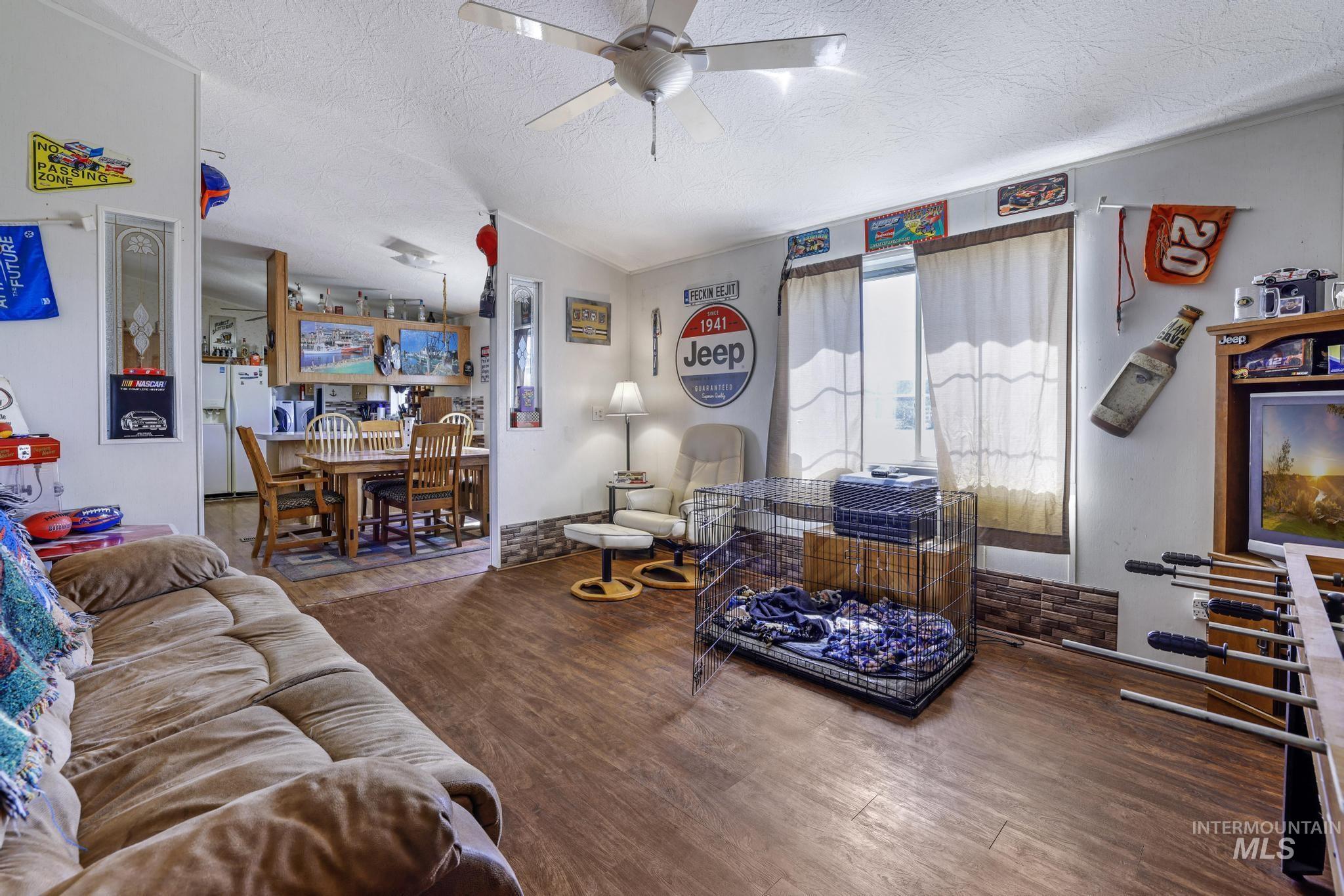 2343 Main Street Property Photo 5