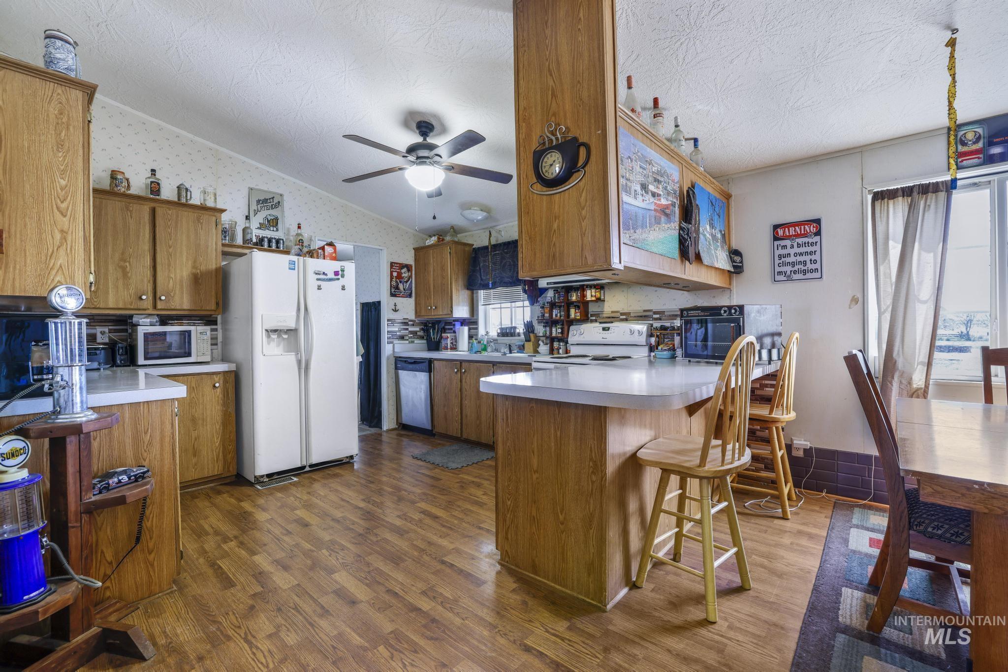 2343 Main Street Property Photo 6