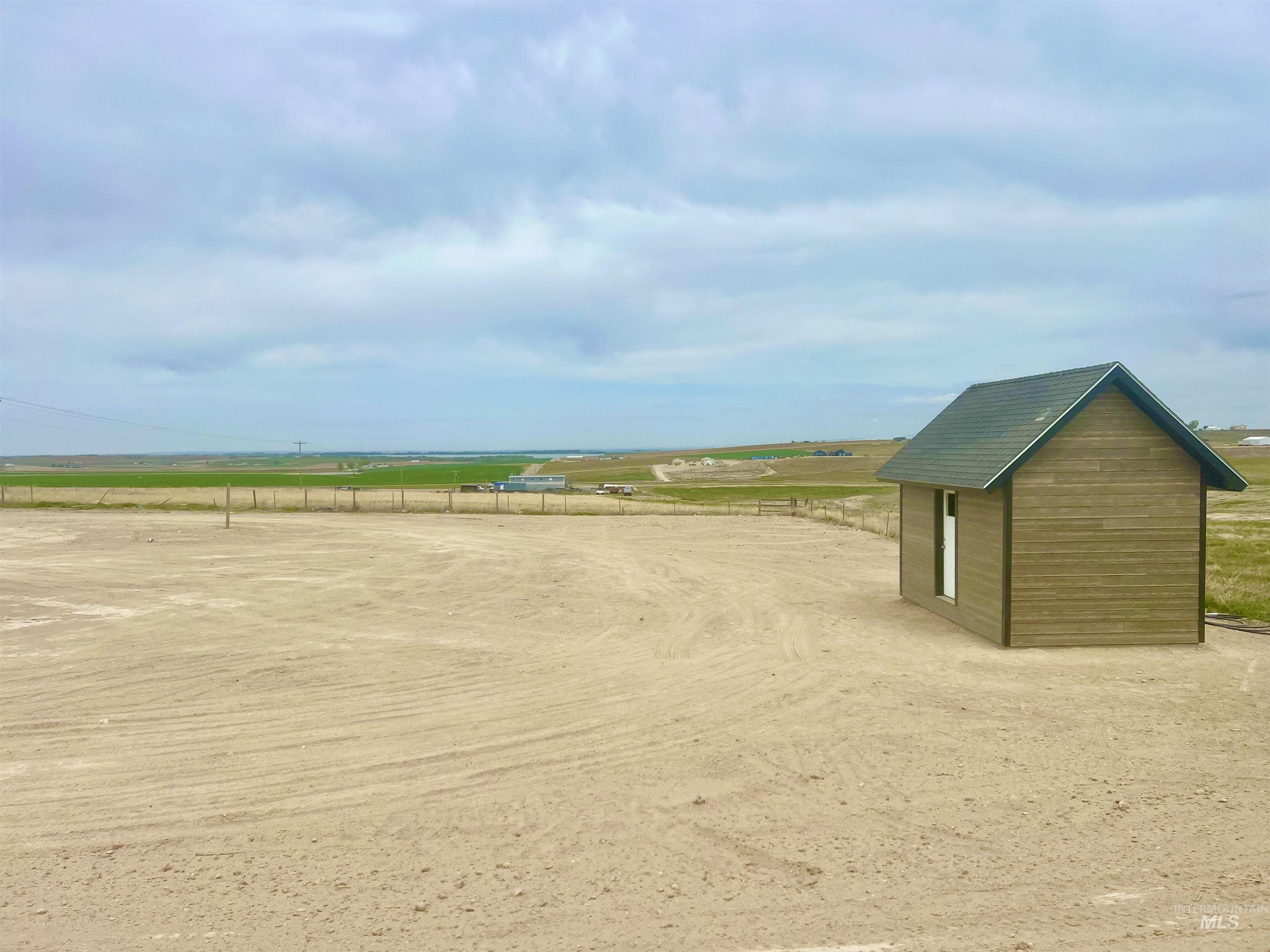 9002 Deer Flat Property Photo 3