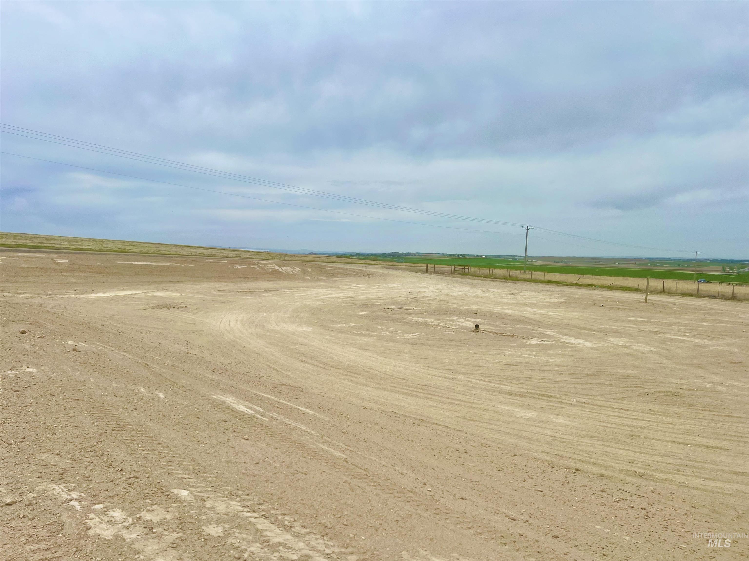 9002 Deer Flat Property Photo 6