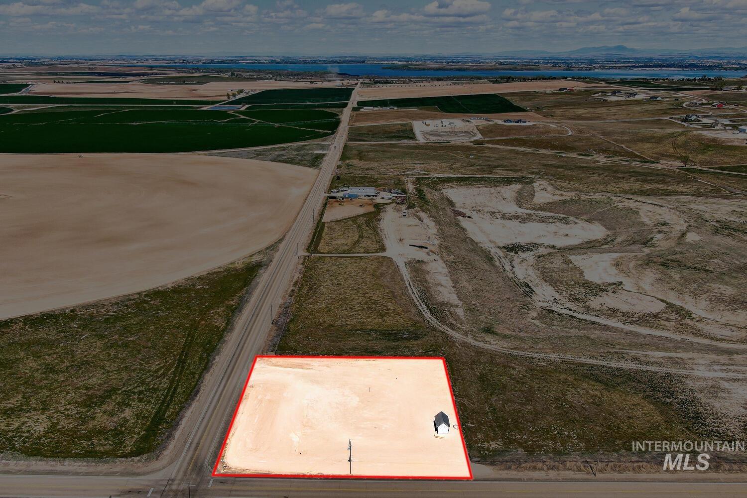 9002 Deer Flat Property Photo 9