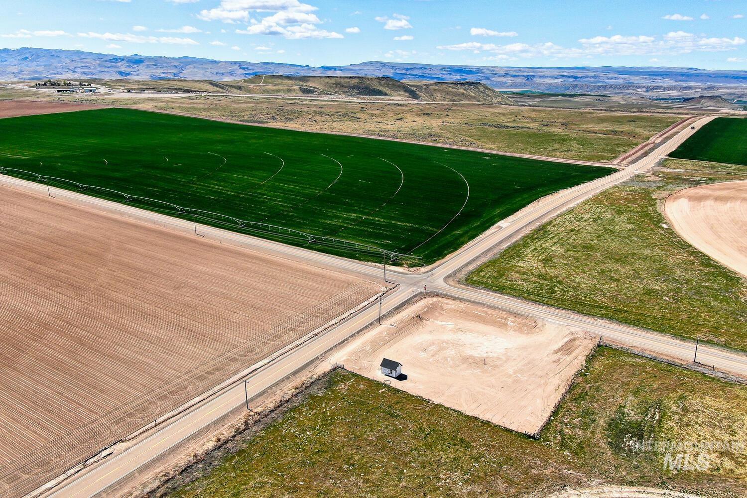 9002 Deer Flat Property Photo 18