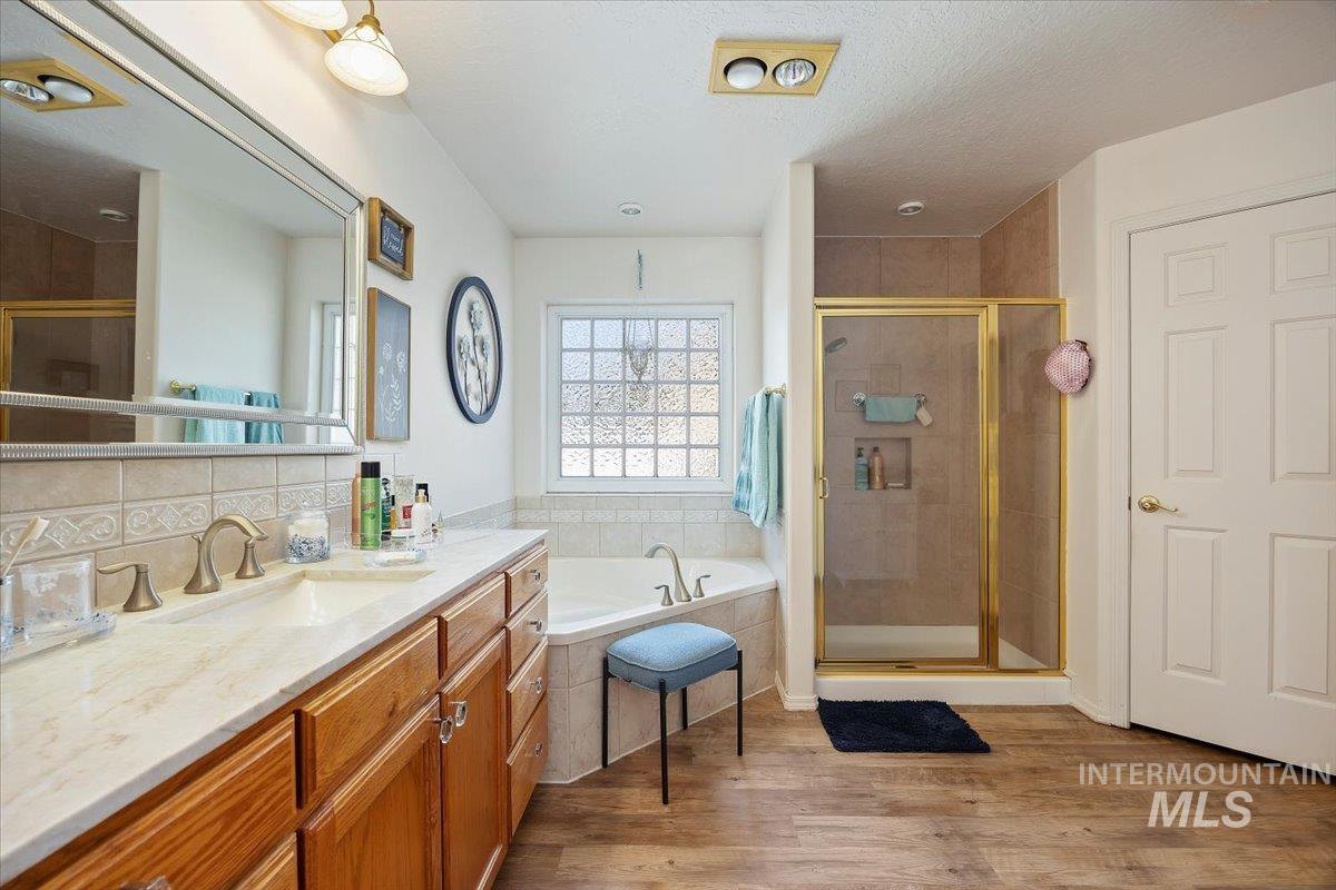 1333 Clearwater Way Property Photo 14