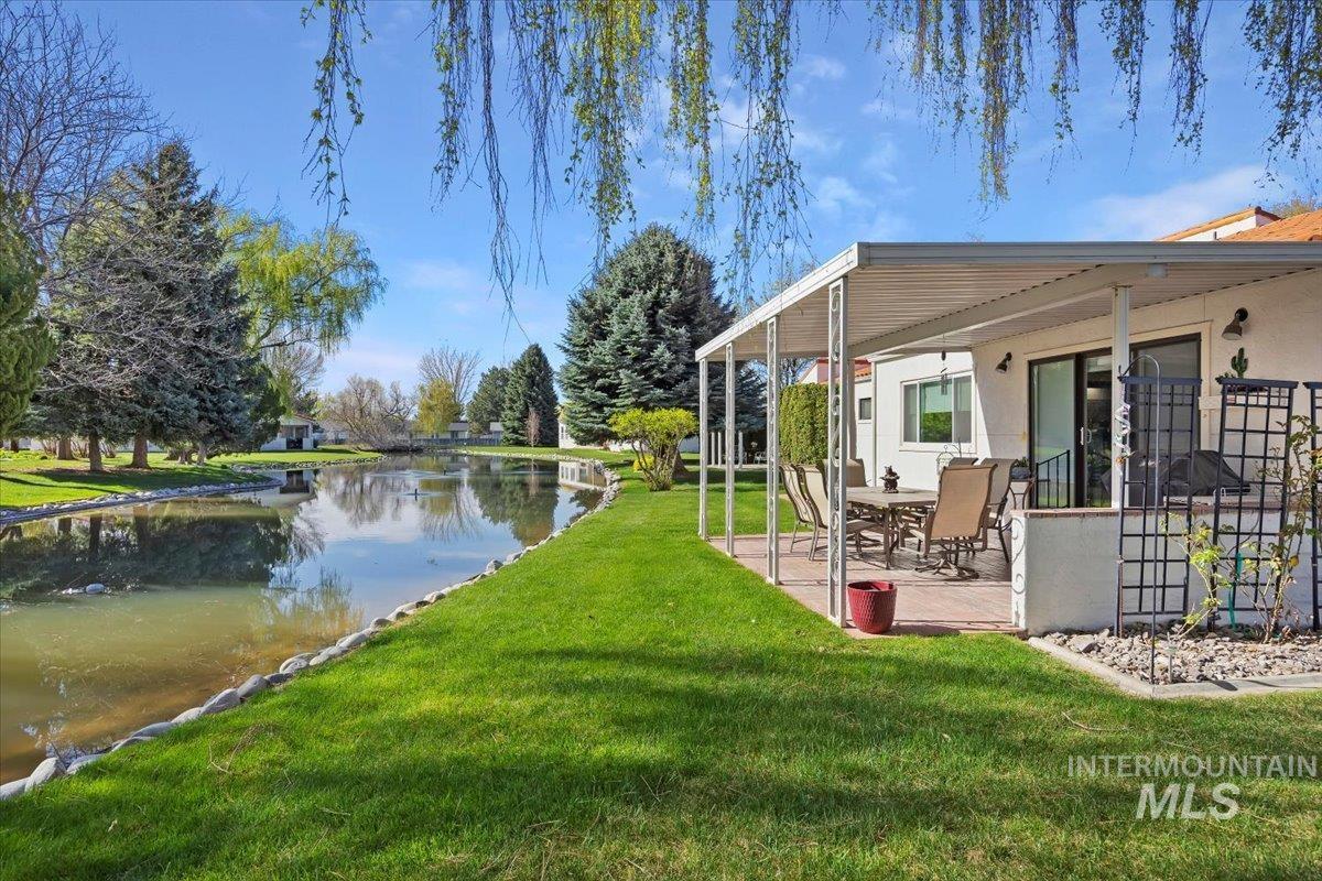 139 Los Lagos Property Photo 2