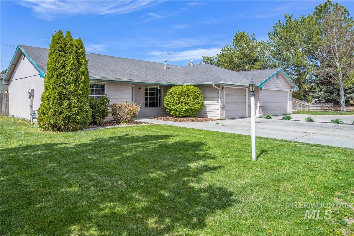 3110 Airport Ave Property Photo 1