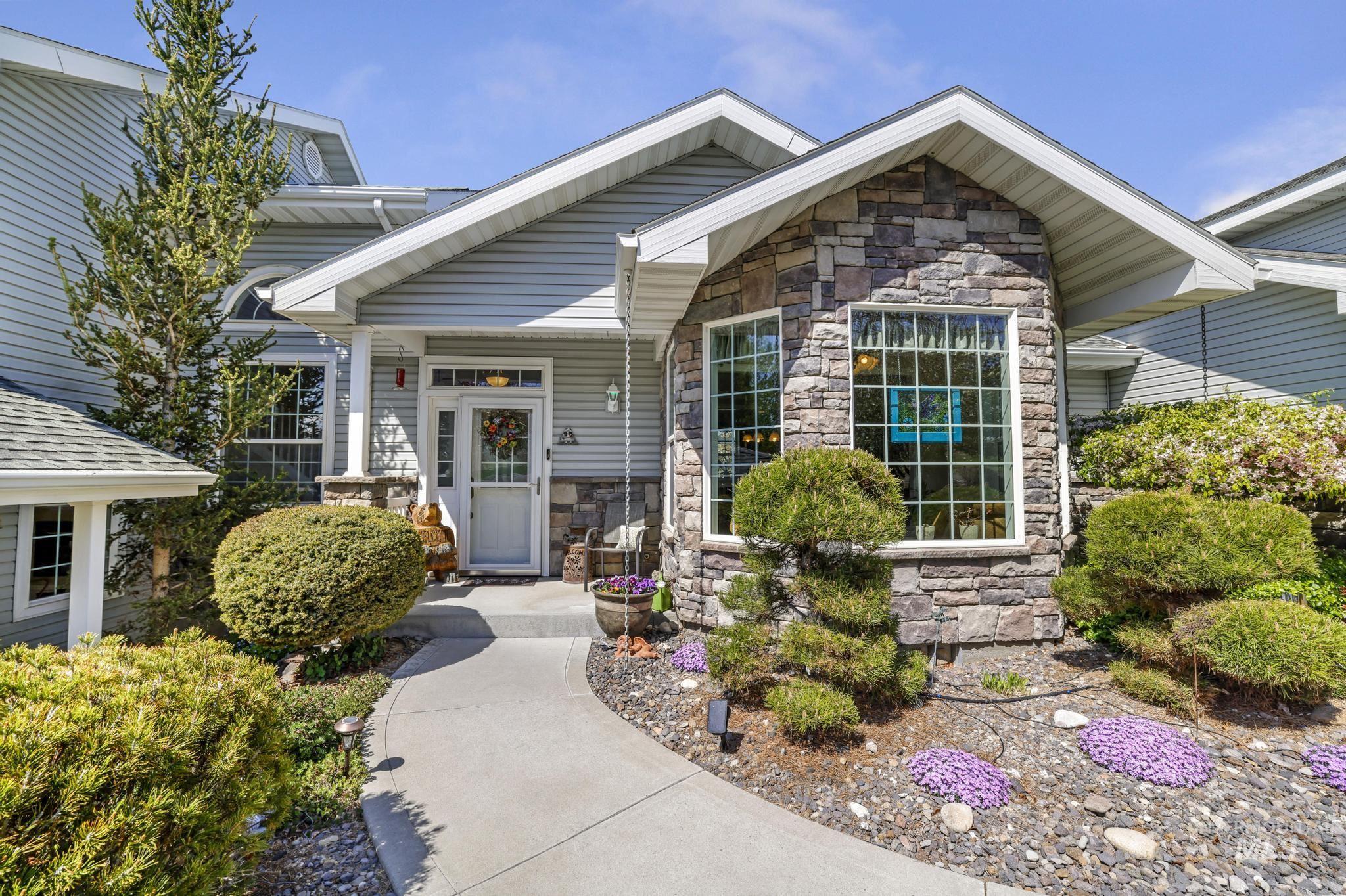 2554 E 3708 N Property Photo 9