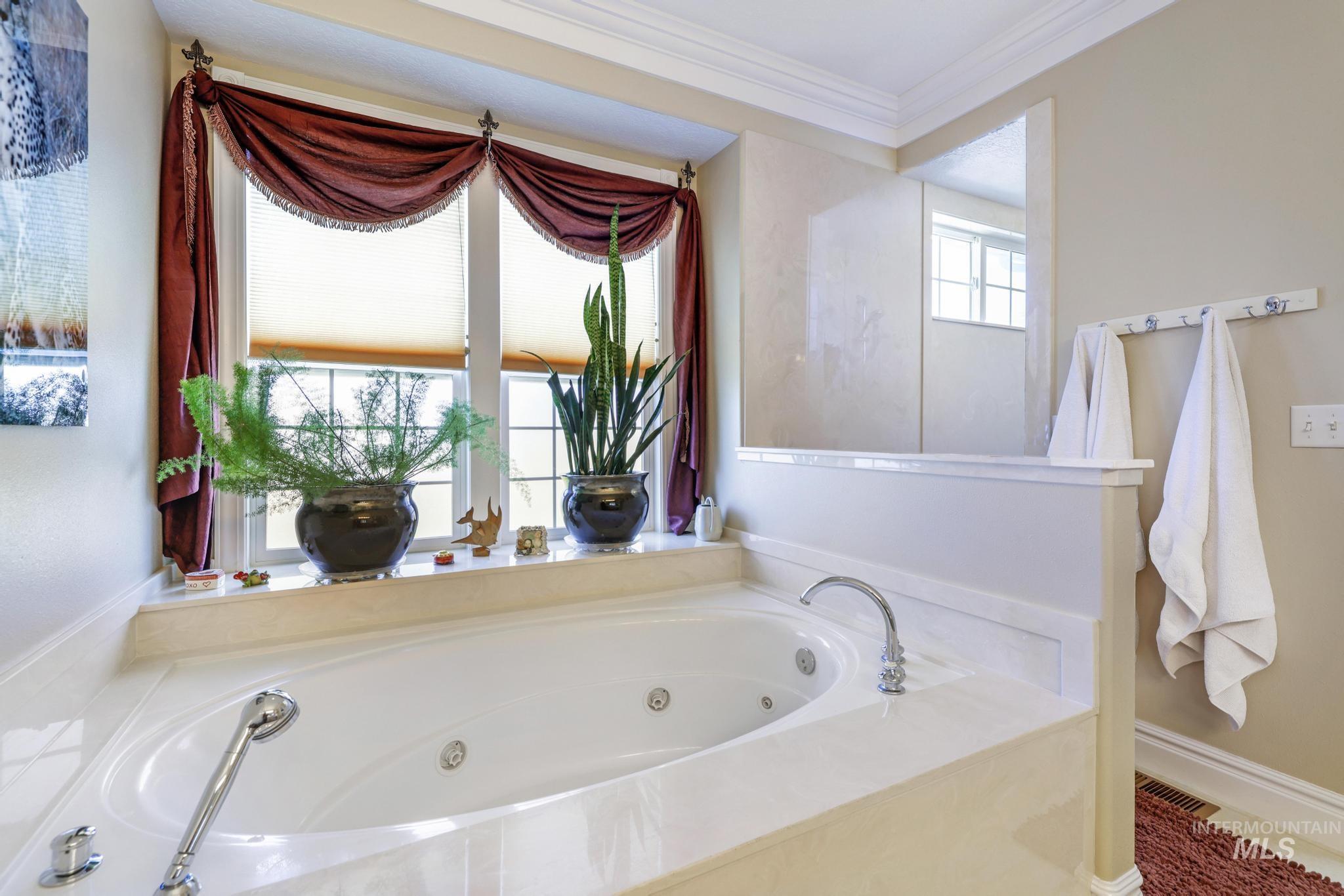 2554 E 3708 N Property Photo 23
