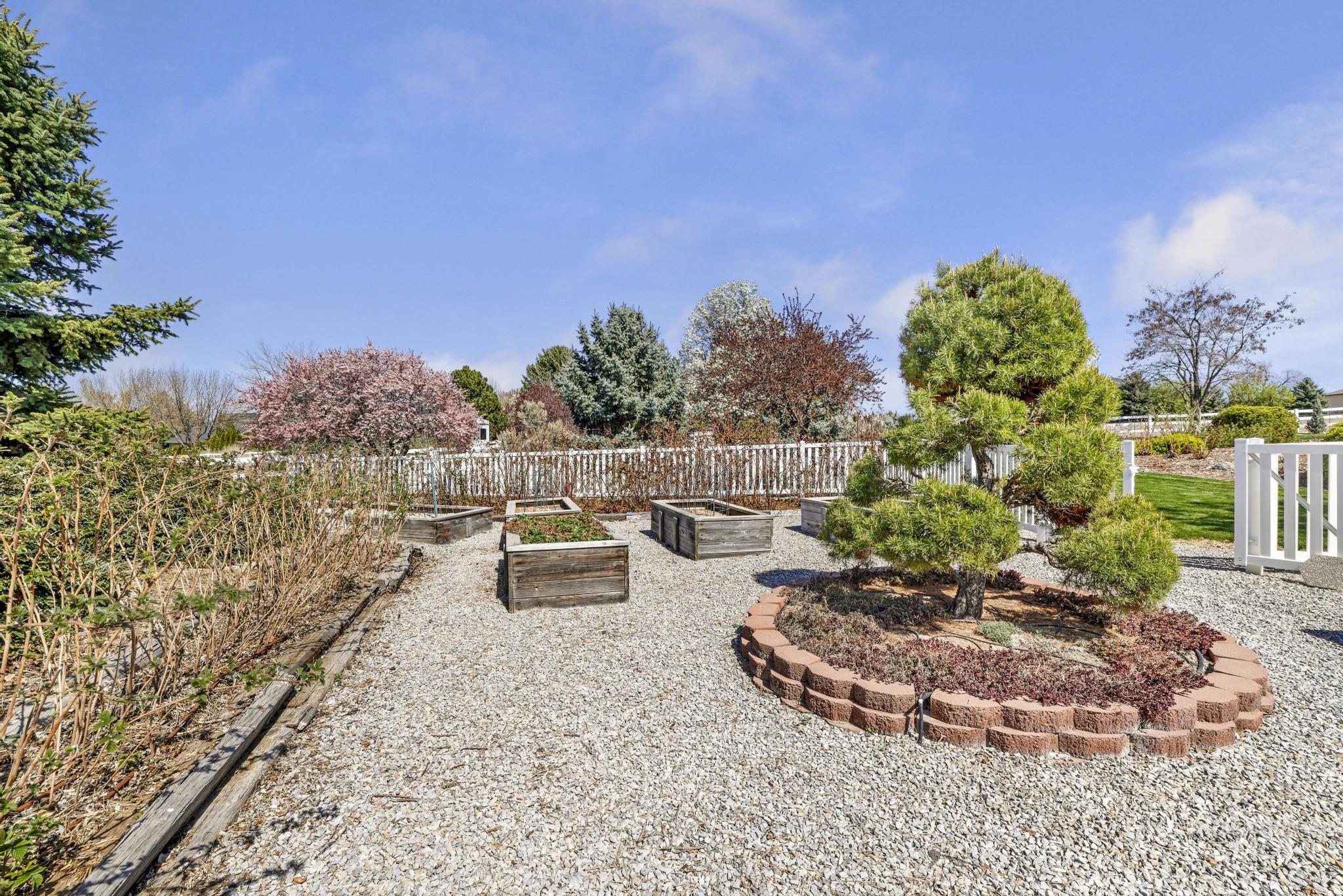 2554 E 3708 N Property Photo 41