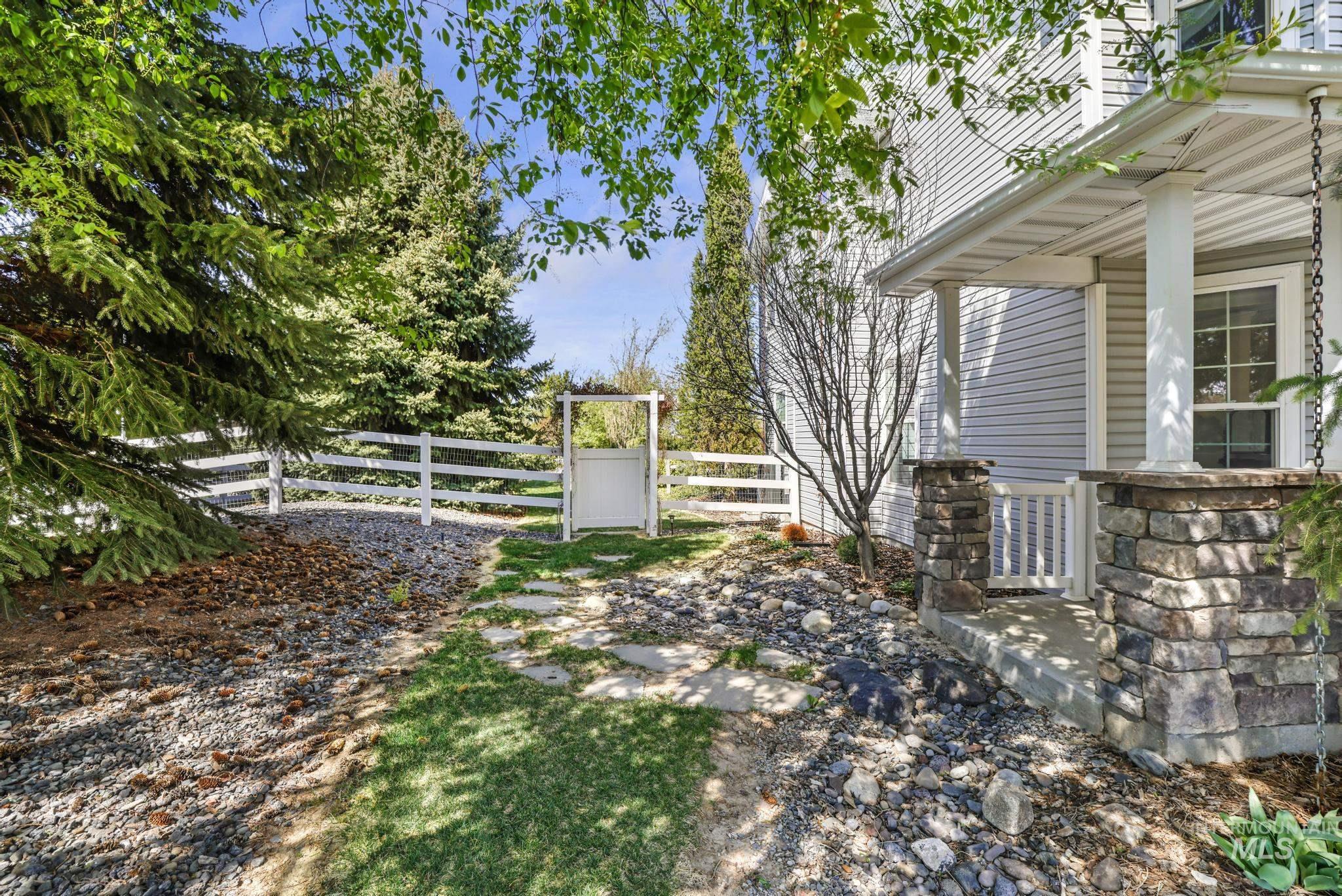 2554 E 3708 N Property Photo 44