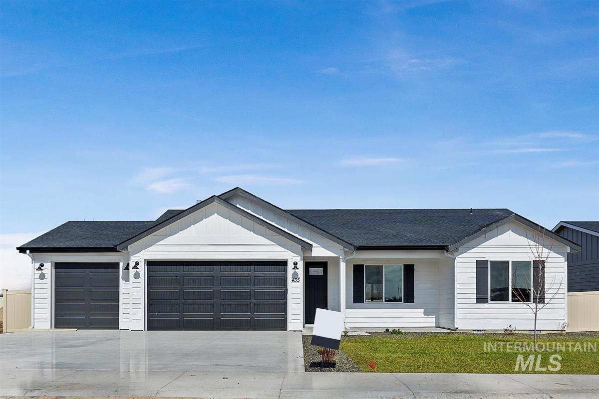 435 October Sky Street Property Photo 1