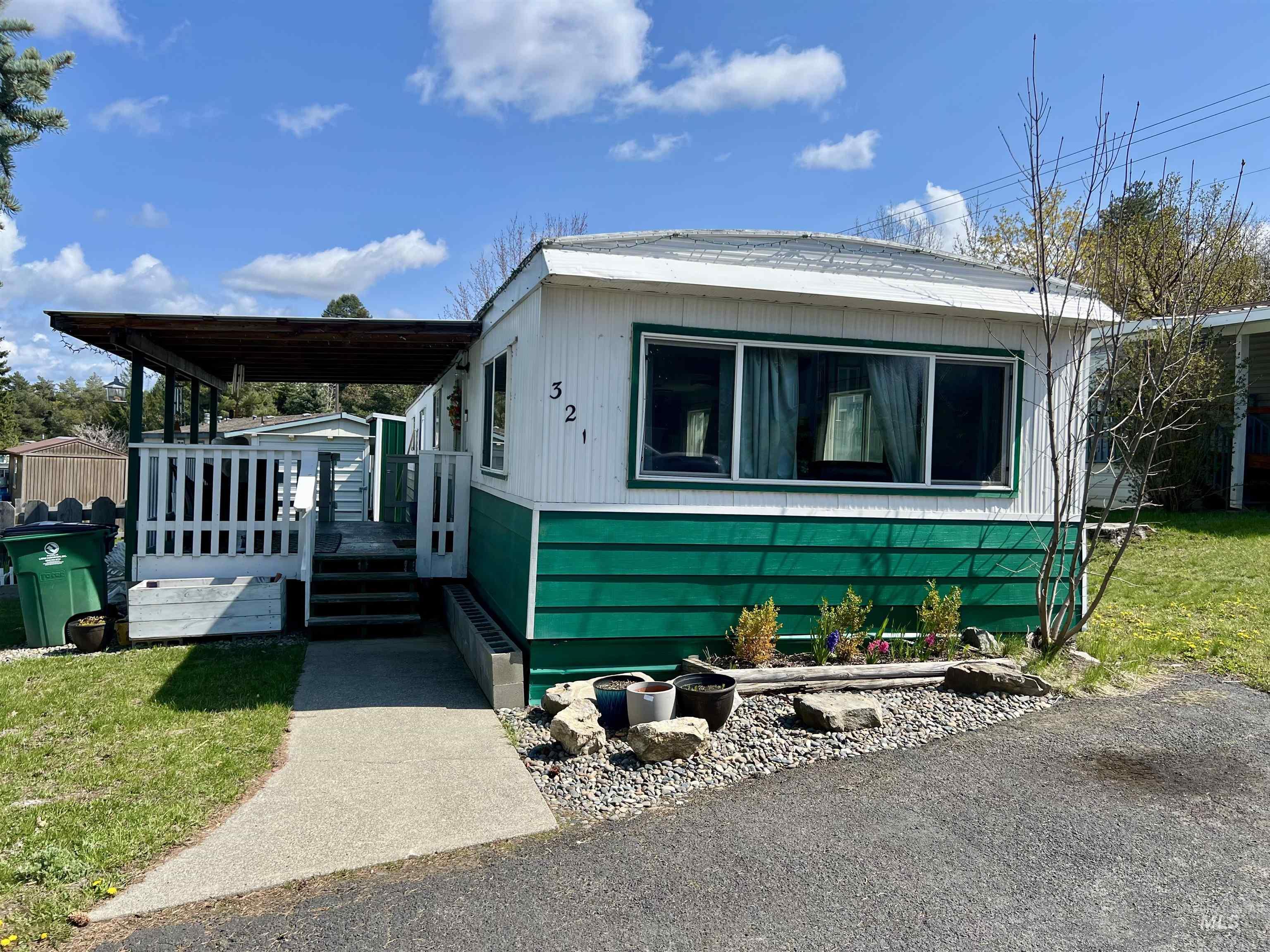 411 N Almon Property Photo