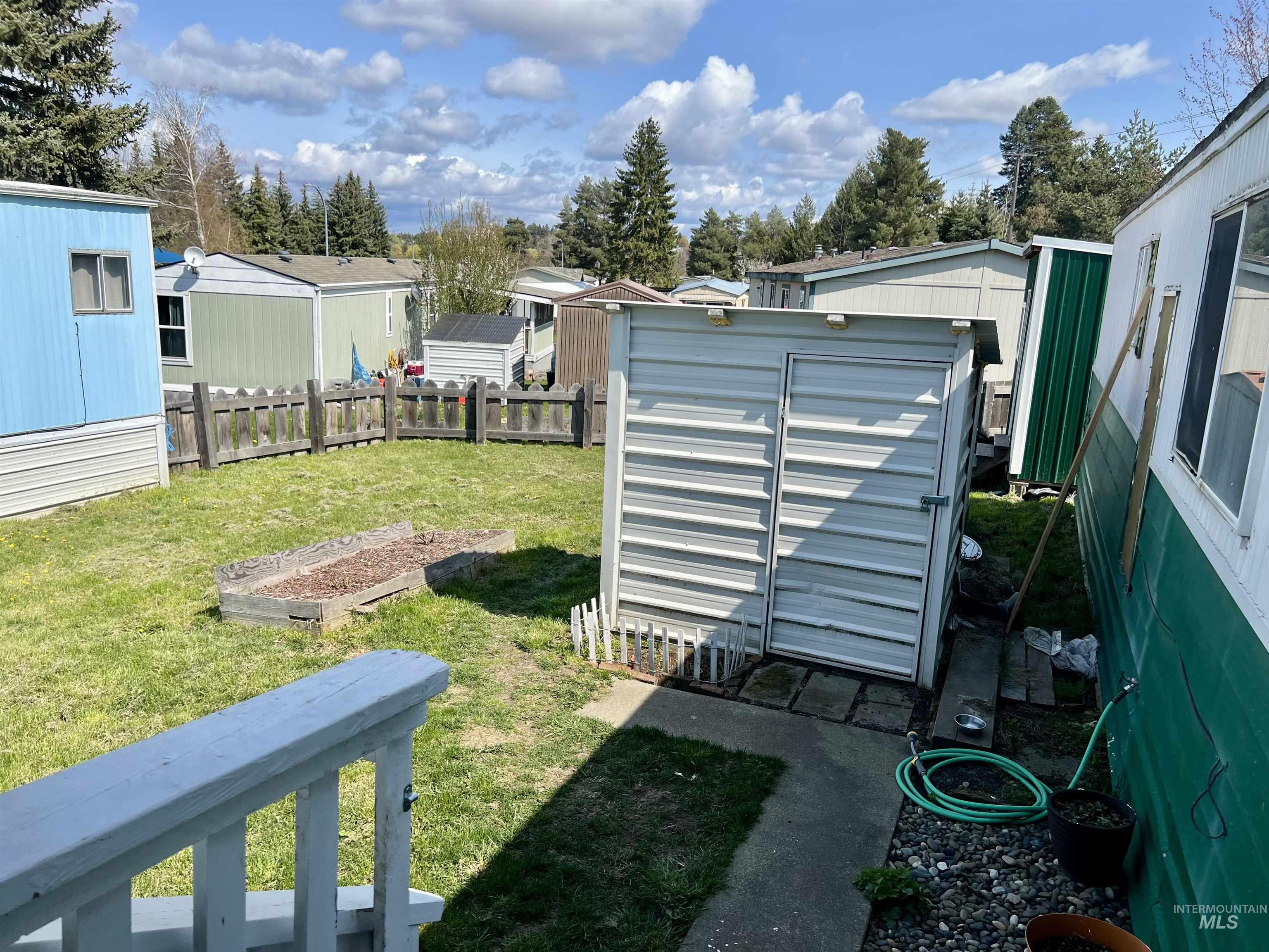 411 N Almon Property Photo 6