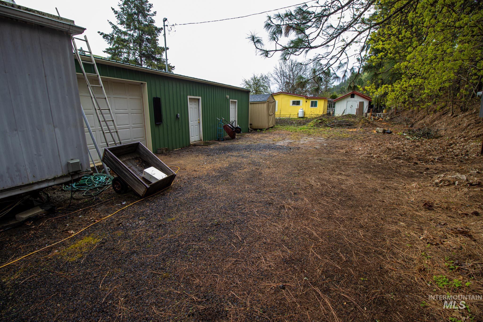 31032 Thunderbird Drive Property Photo 5
