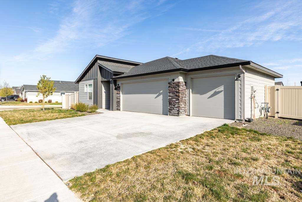 1270 W Pendulum Cove Dr Property Photo 2