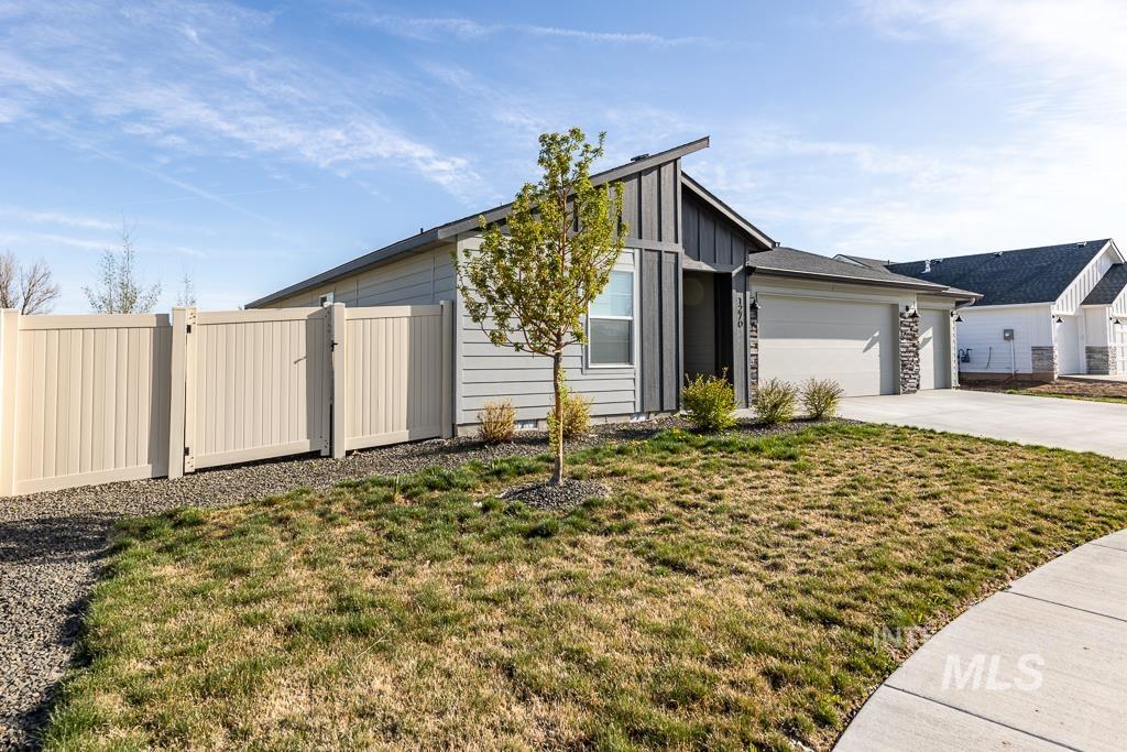 1270 W Pendulum Cove Dr Property Photo 3
