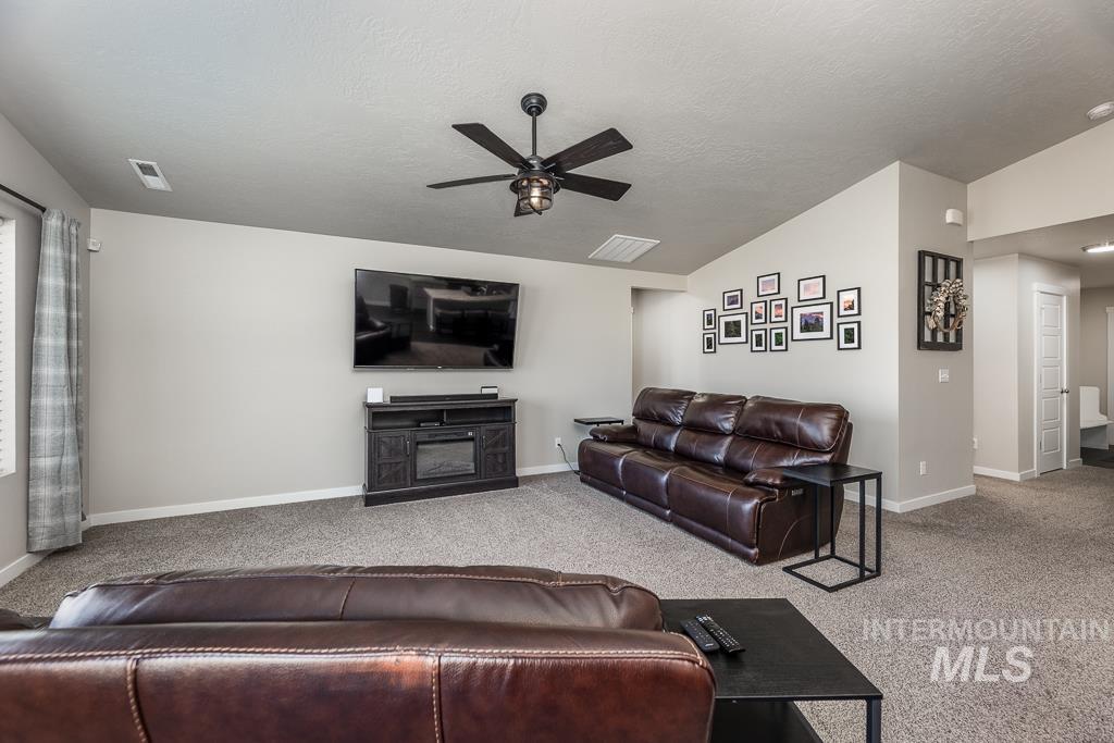 1270 W Pendulum Cove Dr Property Photo 7