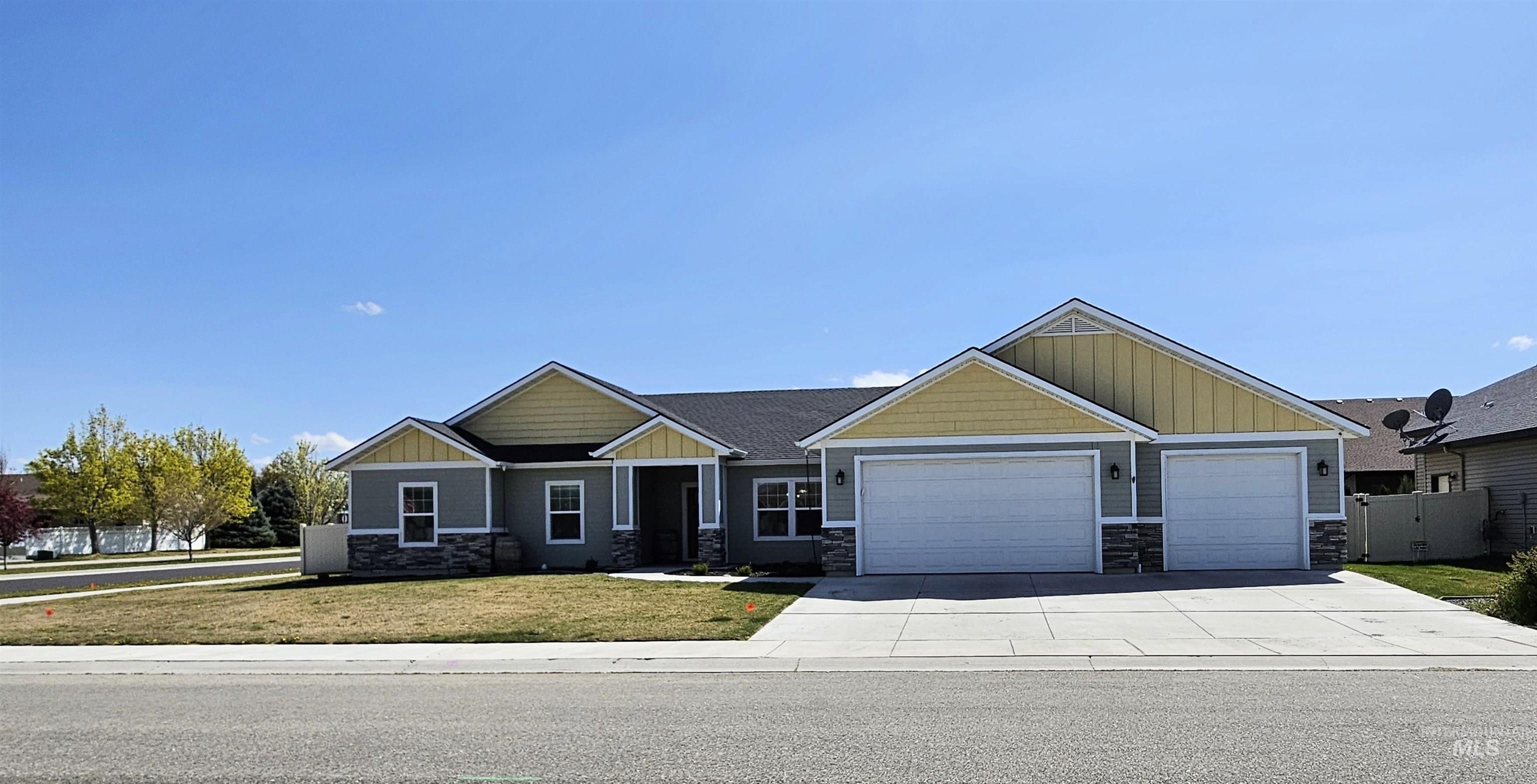513 Pioneer Path Property Photo