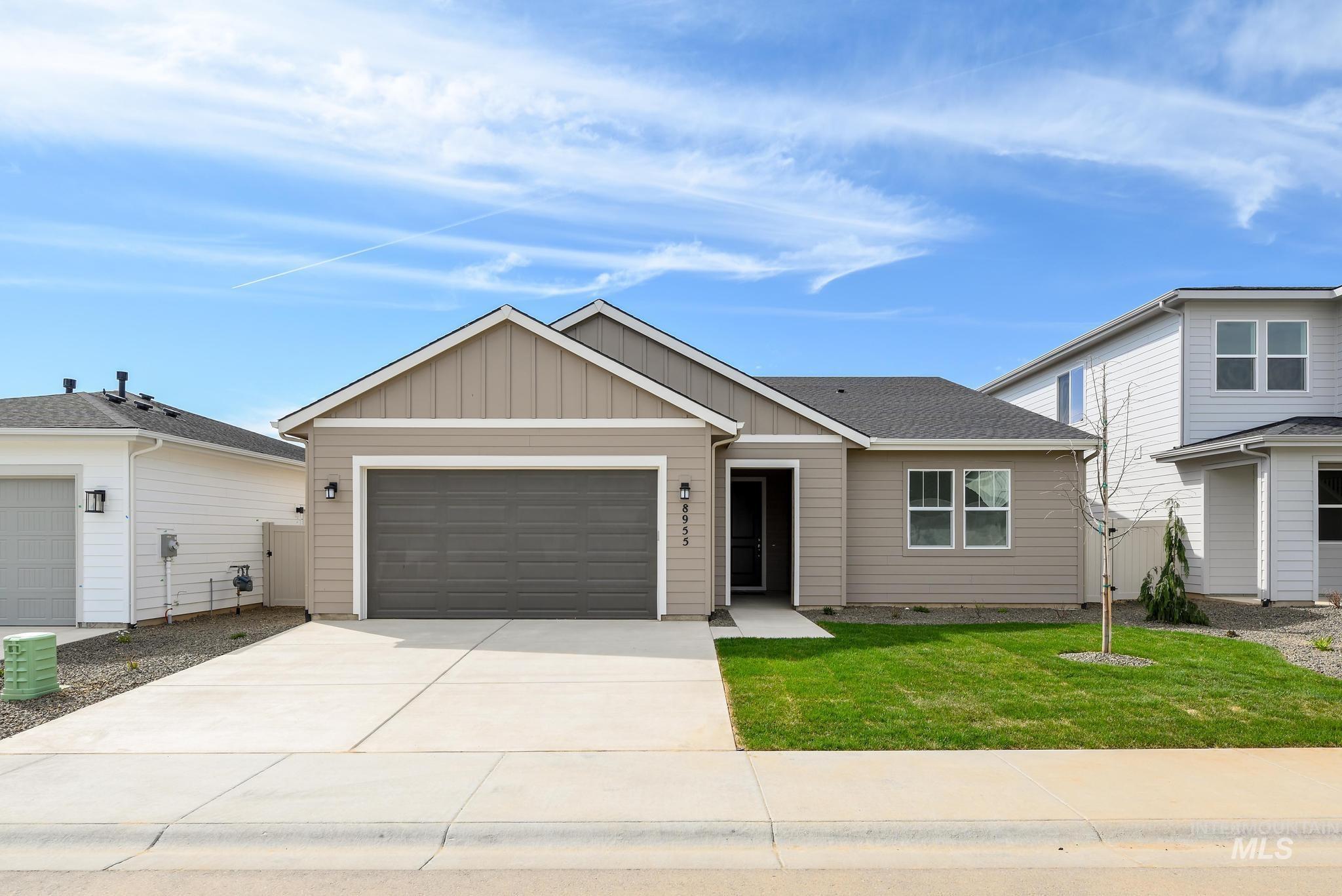 2096 W Blue Lightning St Property Photo