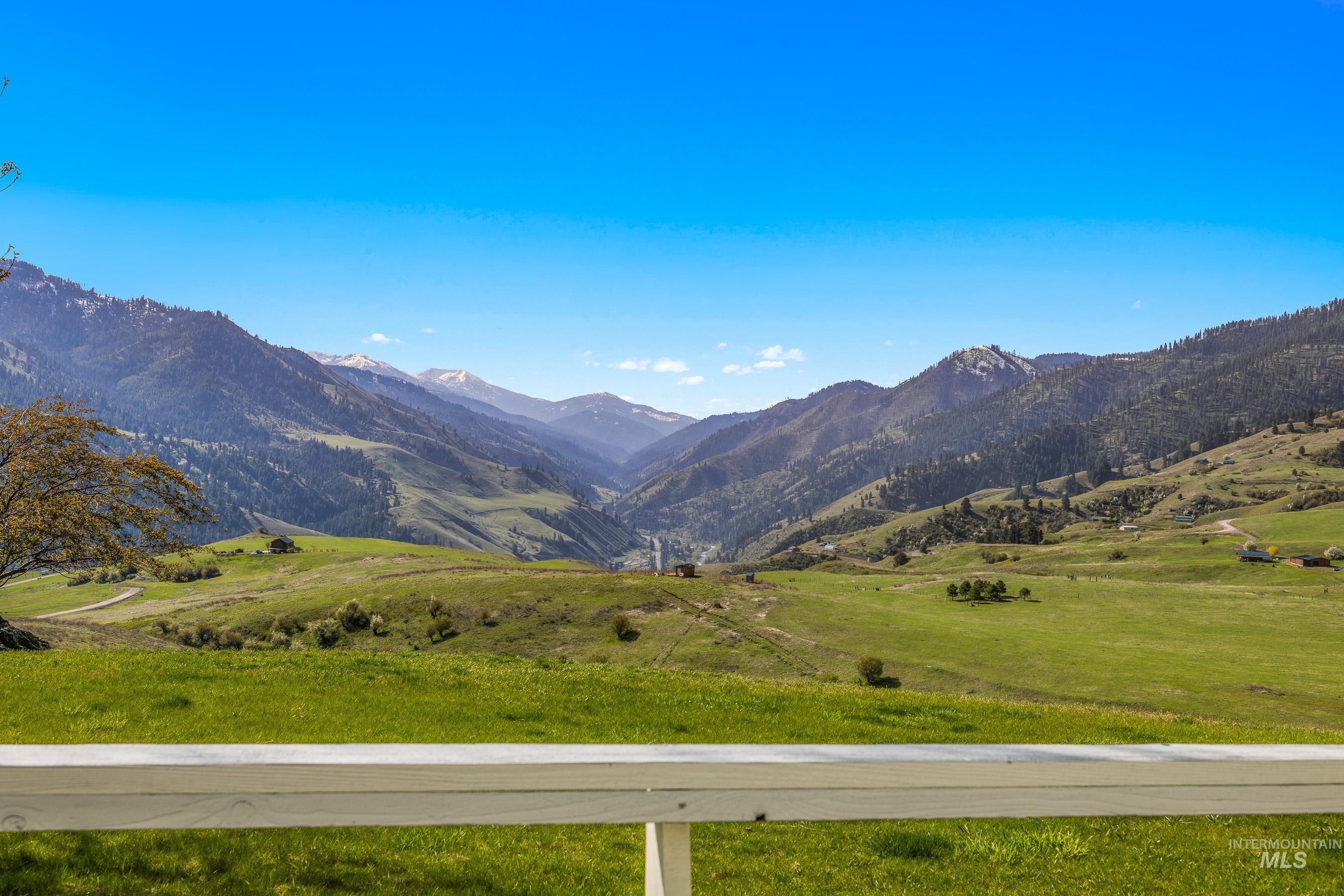 584 Whitewater Wilderness Drive Property Photo 3